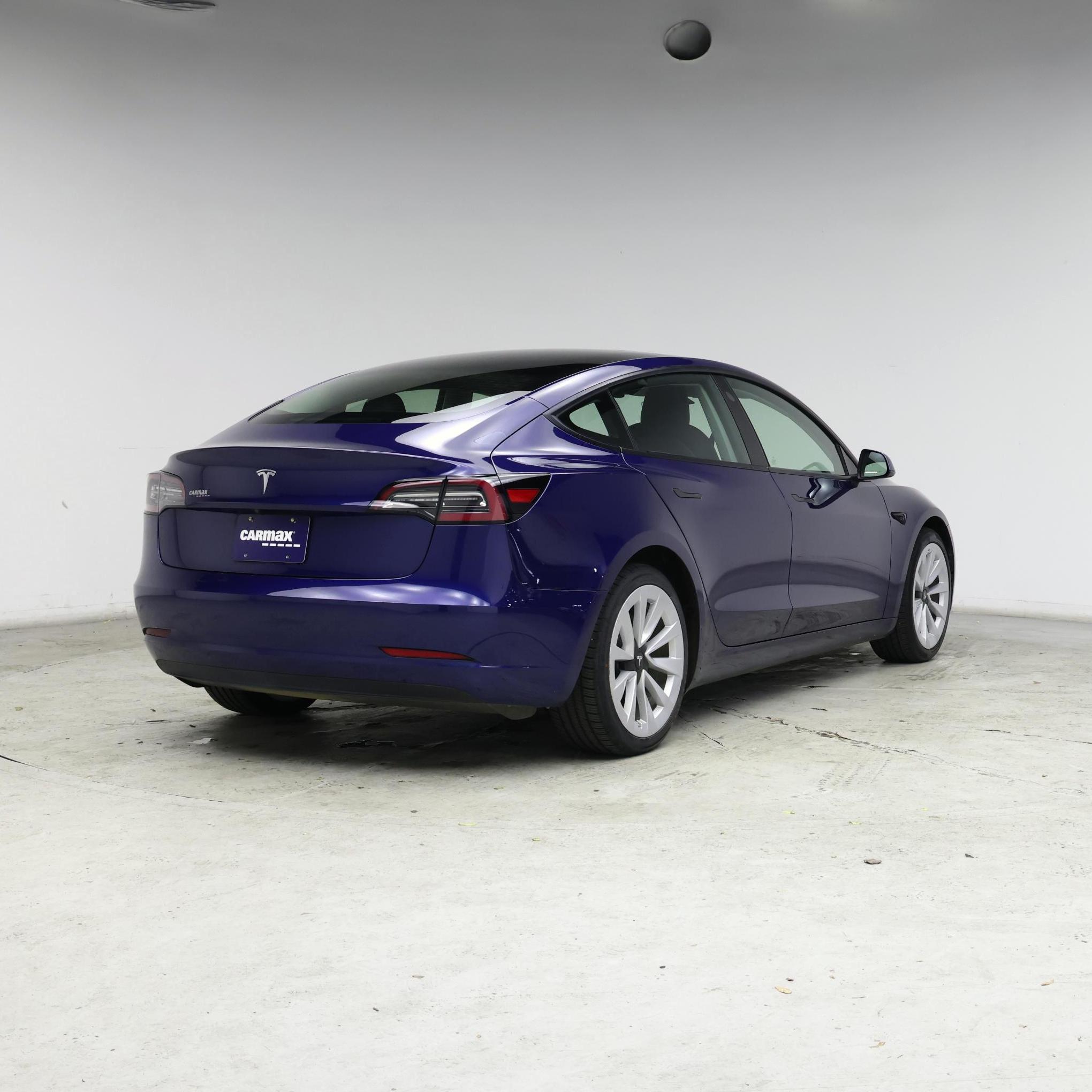 Thumbnail: 2023 Tesla Model 3 - 8