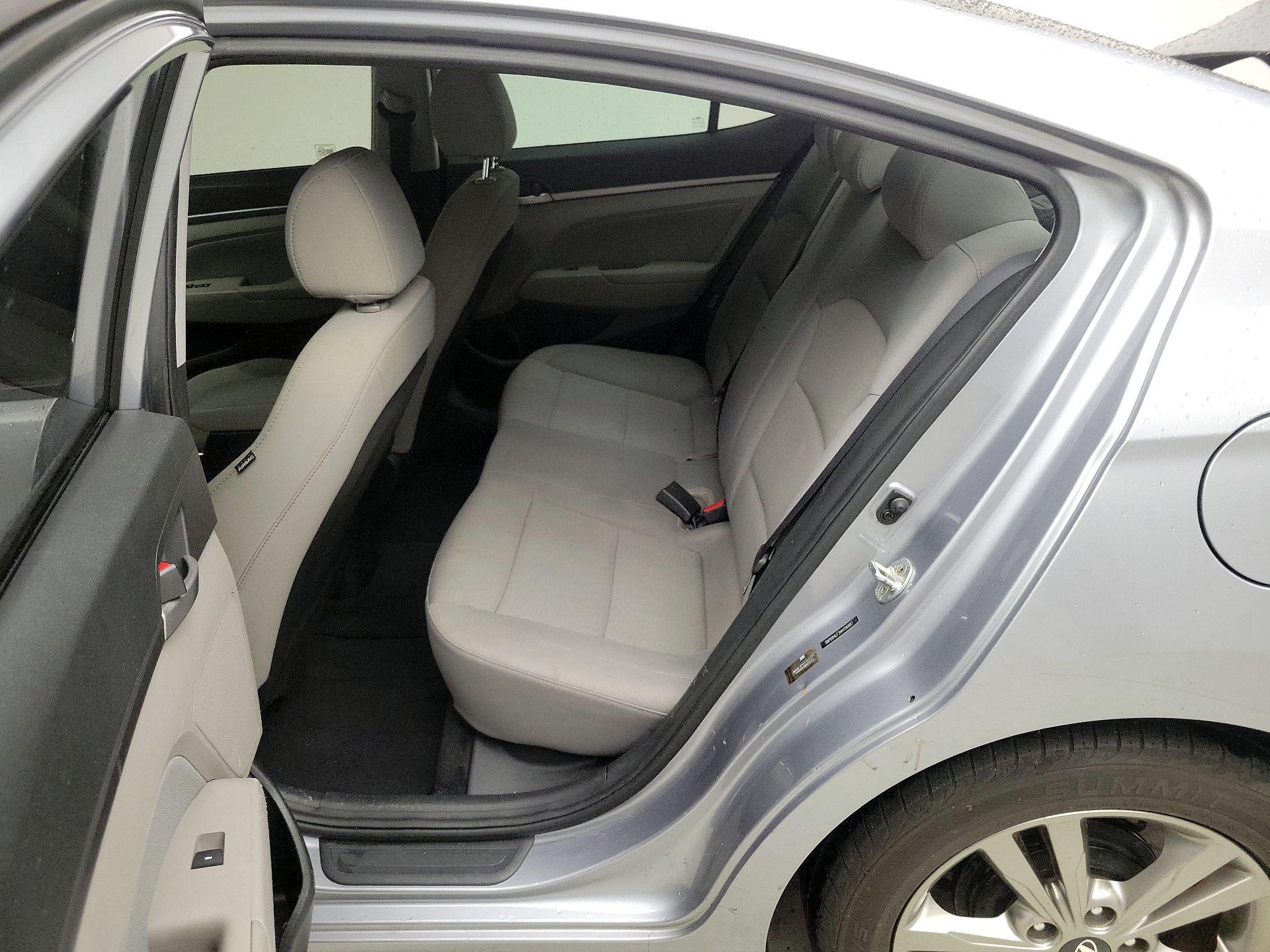 Thumbnail: 2017 Hyundai Elantra - 19