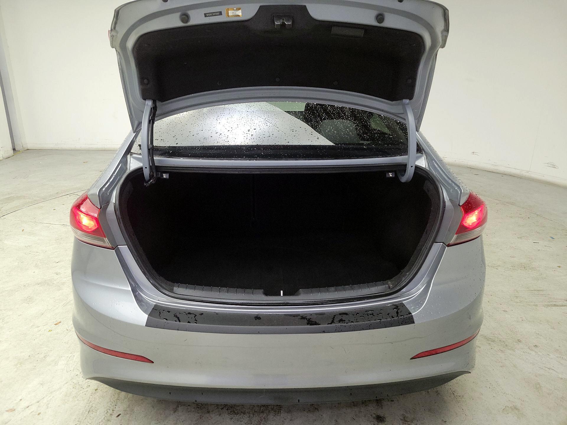 Thumbnail: 2017 Hyundai Elantra - 20