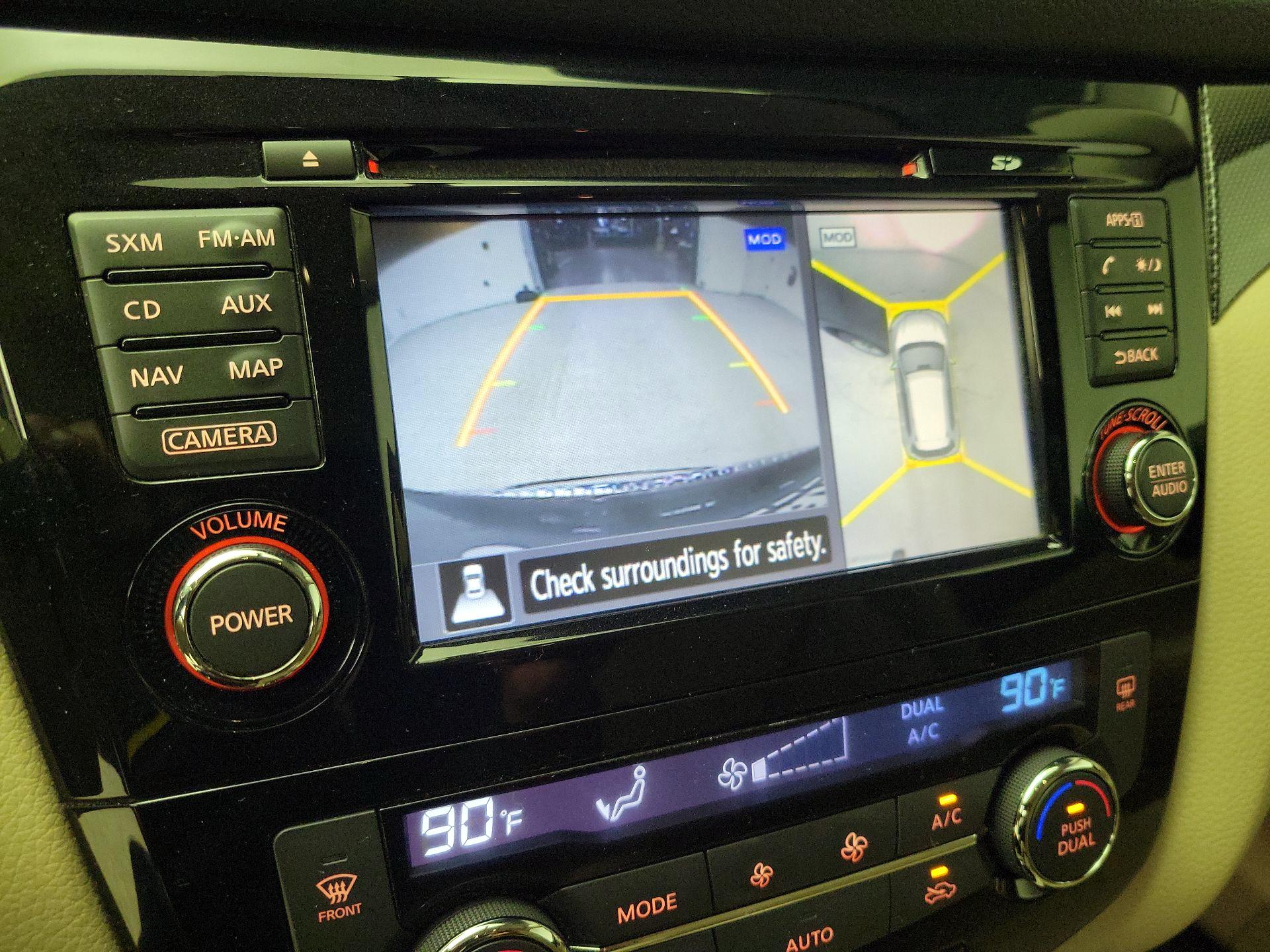 Thumbnail: 2015 Nissan Rogue - 15