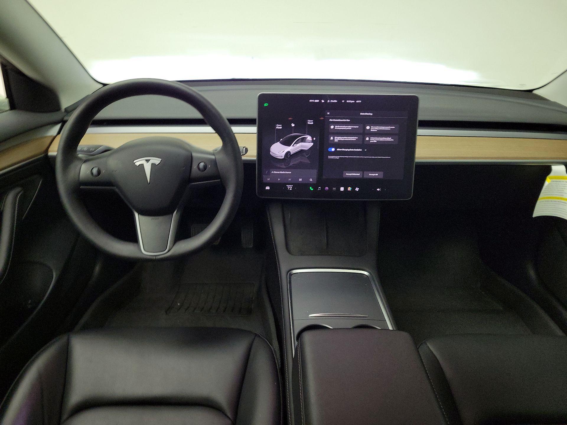 Thumbnail: 2023 Tesla Model 3 - 9