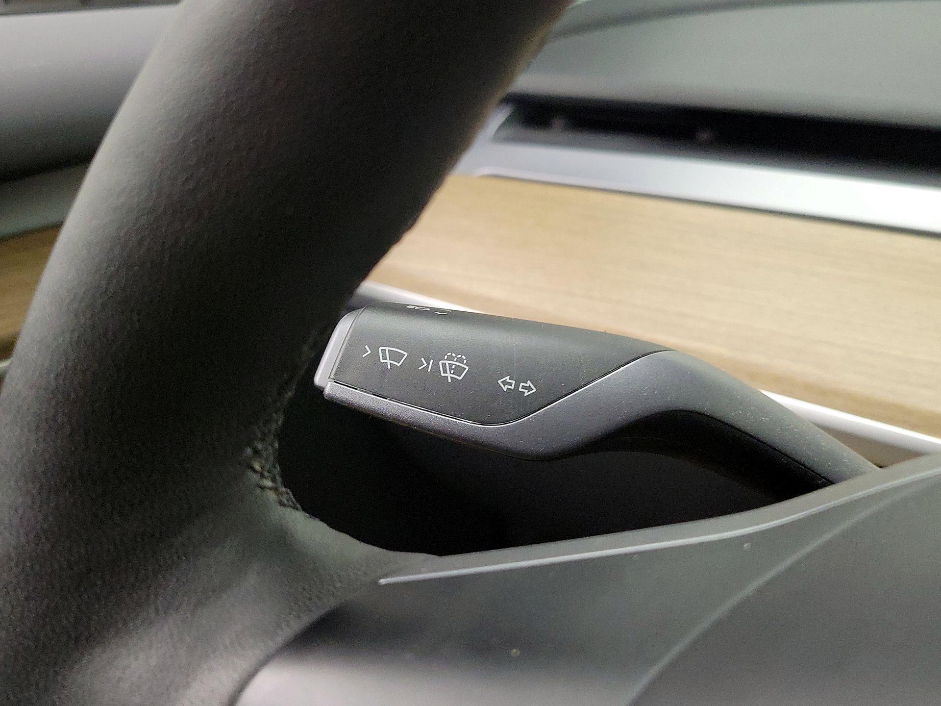 Thumbnail: 2023 Tesla Model 3 - 13