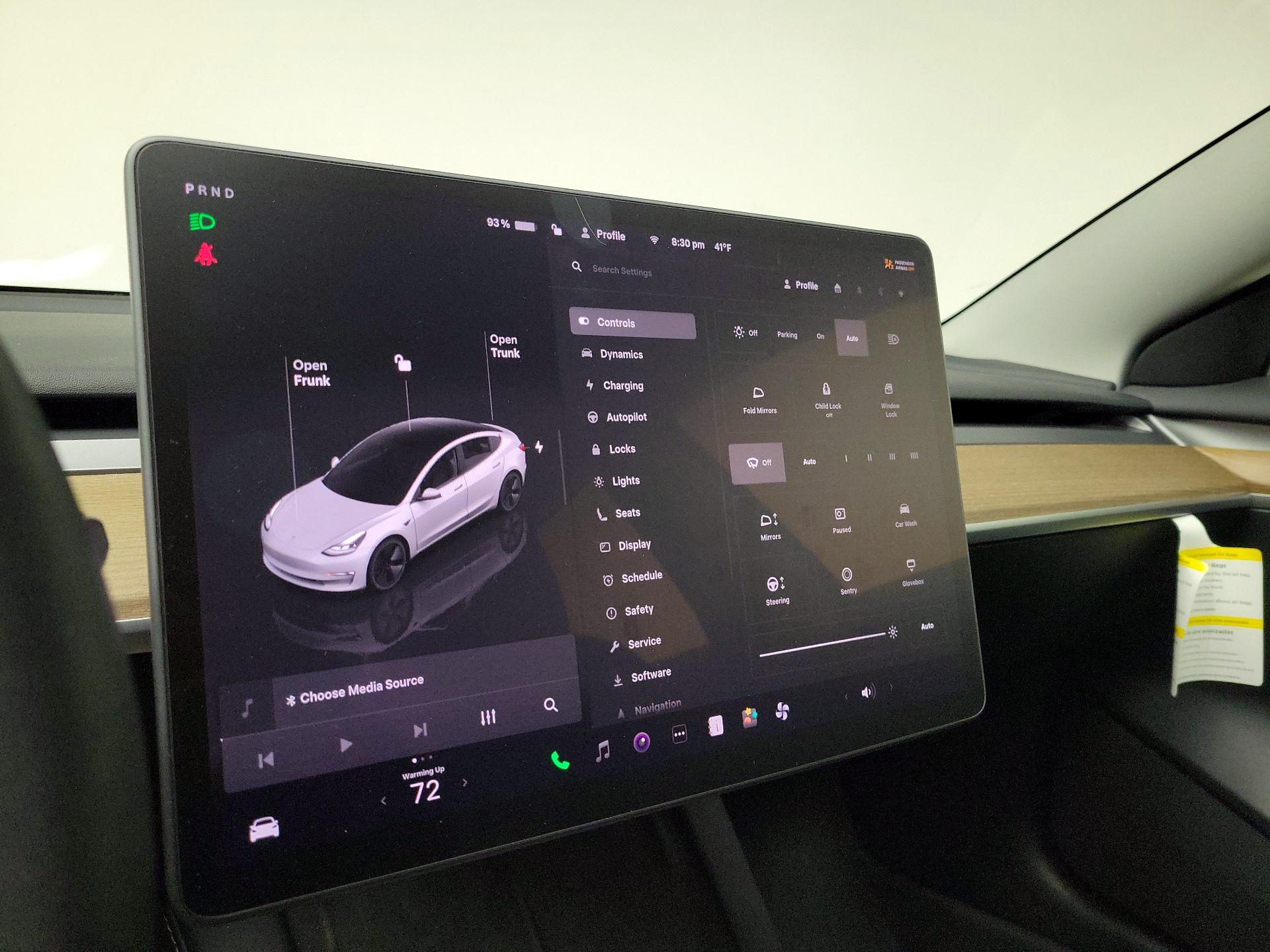 Thumbnail: 2023 Tesla Model 3 - 15
