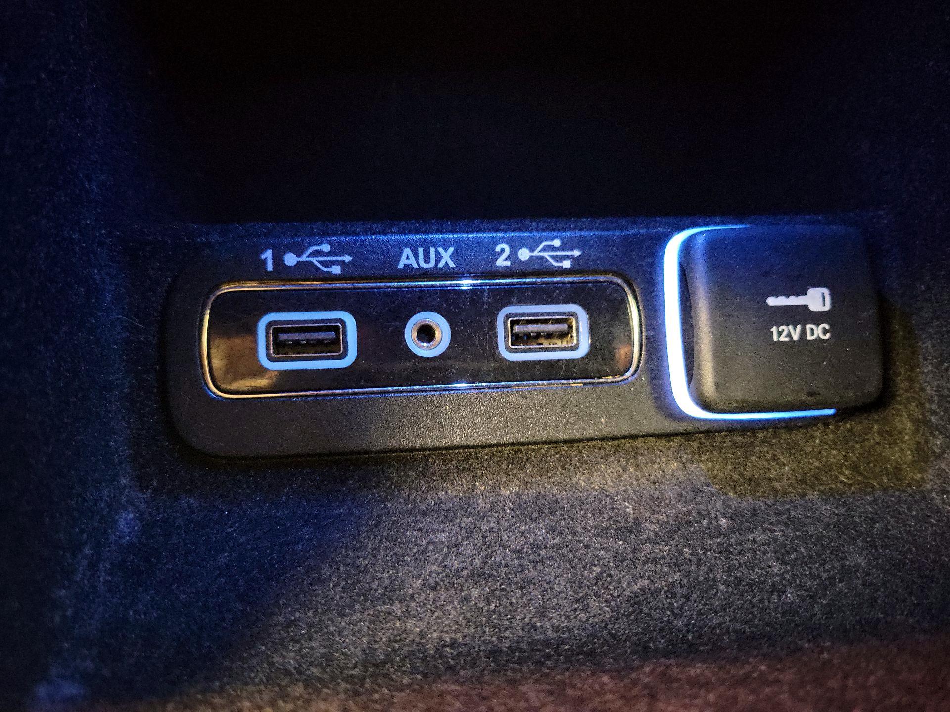 Thumbnail: 2018 Jeep Grand Cherokee - 18