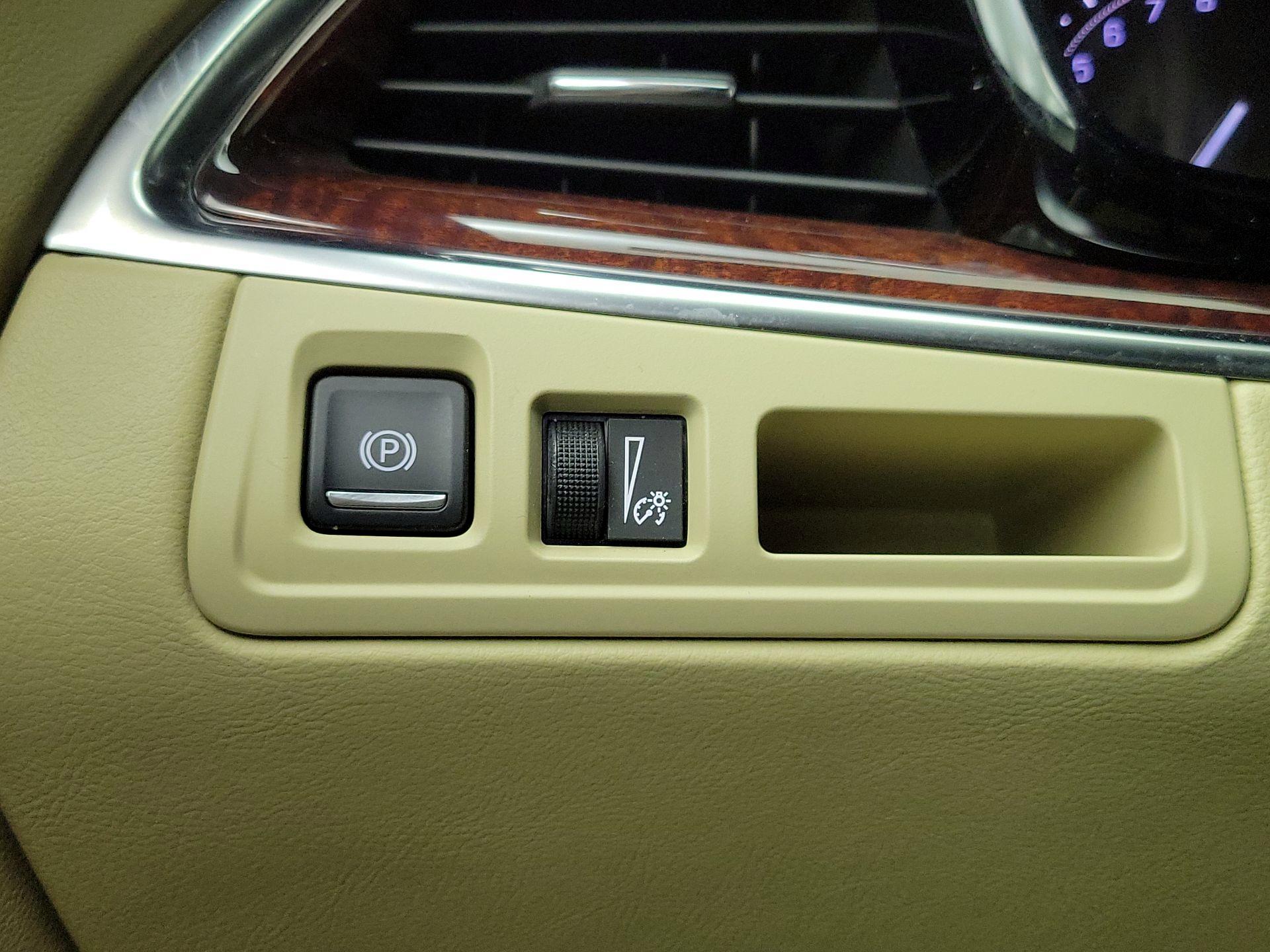 Thumbnail: 2018 Cadillac XT5 - 13