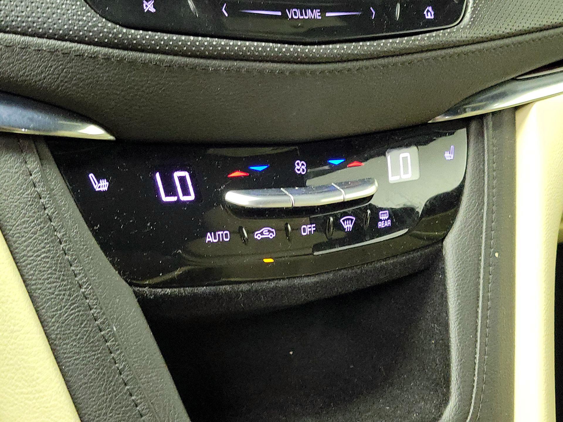 Thumbnail: 2018 Cadillac XT5 - 16