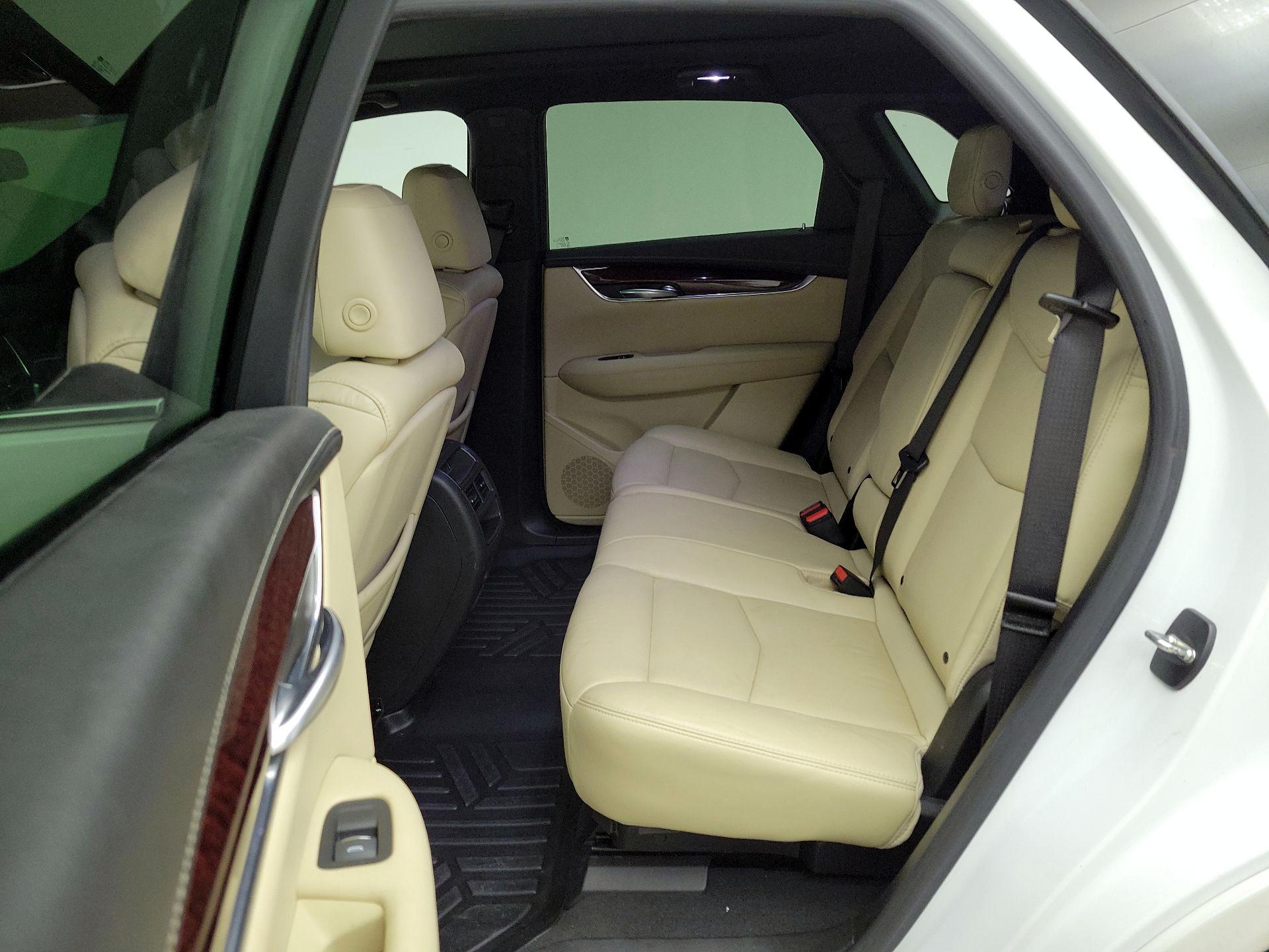 Thumbnail: 2018 Cadillac XT5 - 20