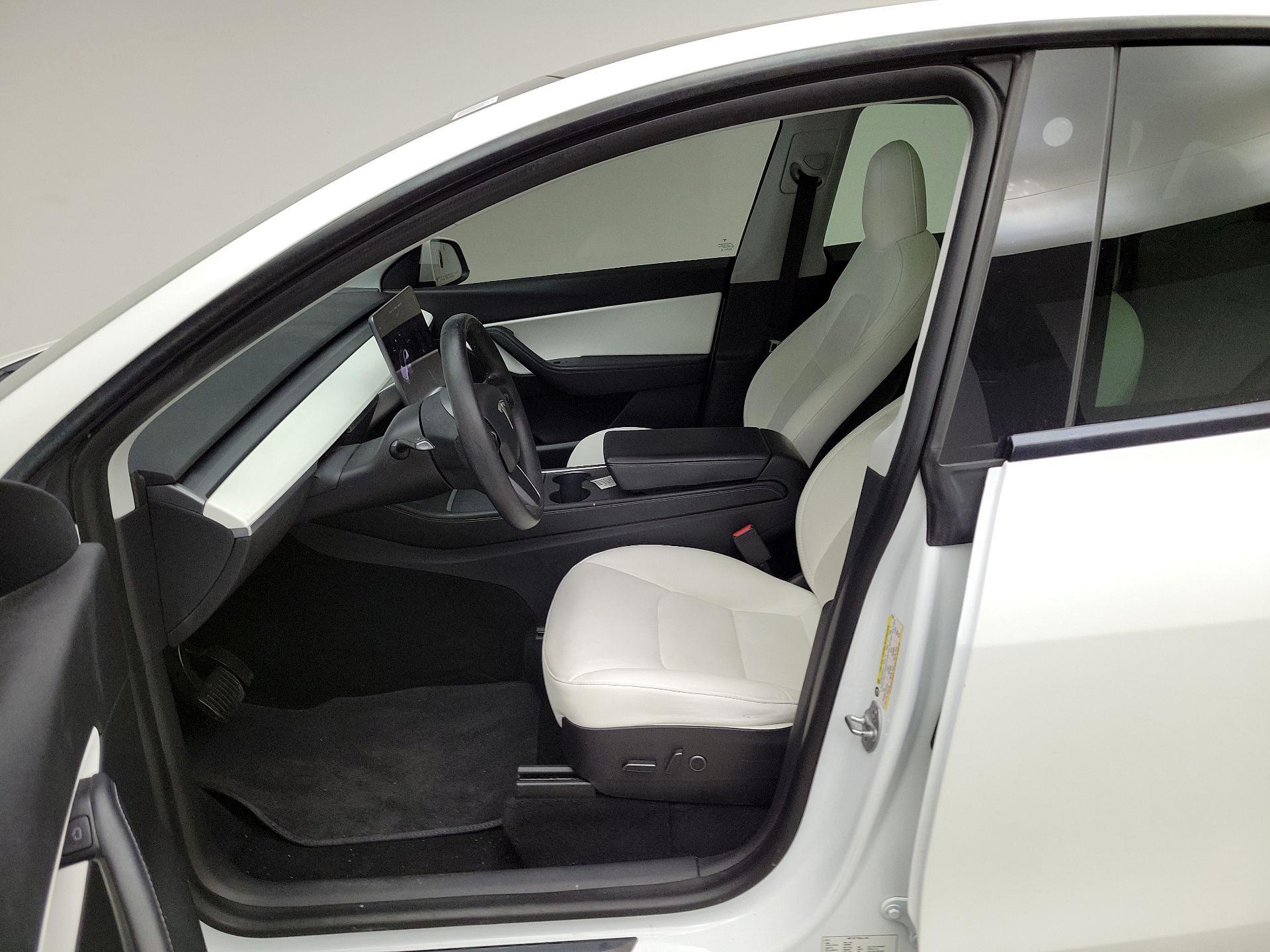 Thumbnail: 2021 Tesla Model Y - 11