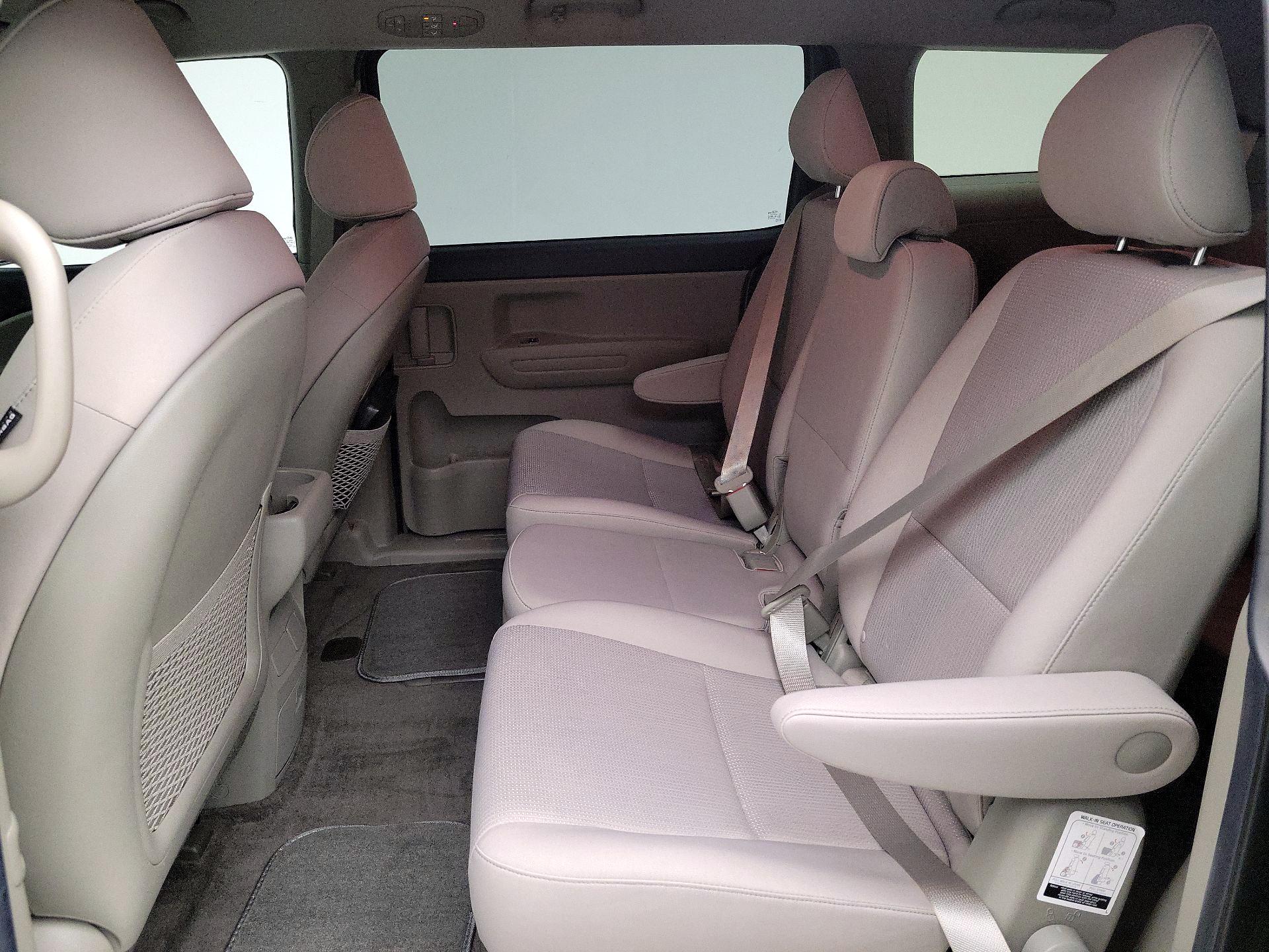 Thumbnail: 2020 Kia Sedona - 19