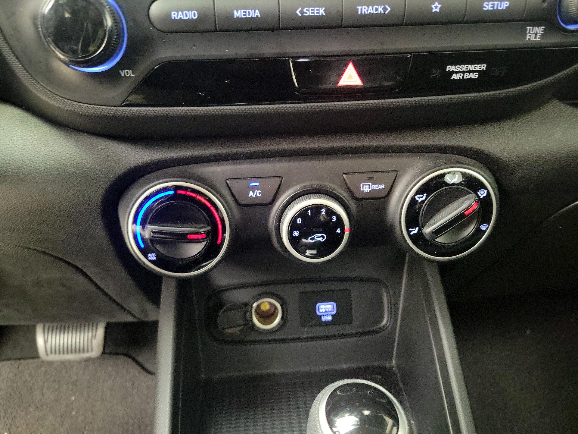 Thumbnail: 2020 Hyundai Venue - 16