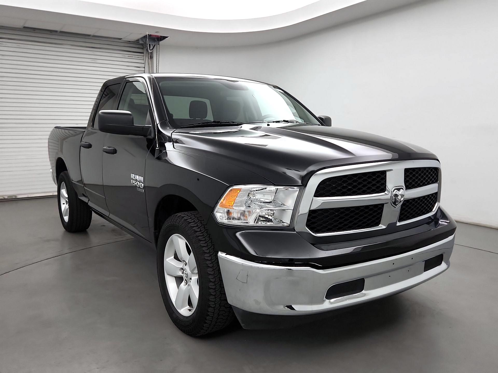 Thumbnail: 2024 RAM 1500 Classic - 1
