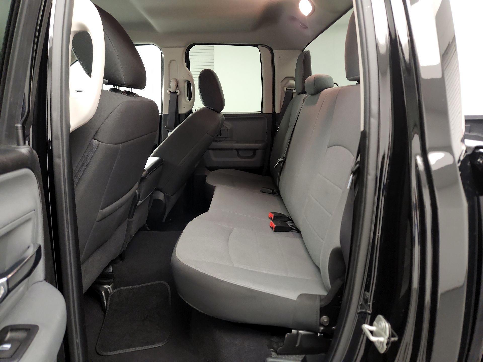 Thumbnail: 2024 RAM 1500 Classic - 17