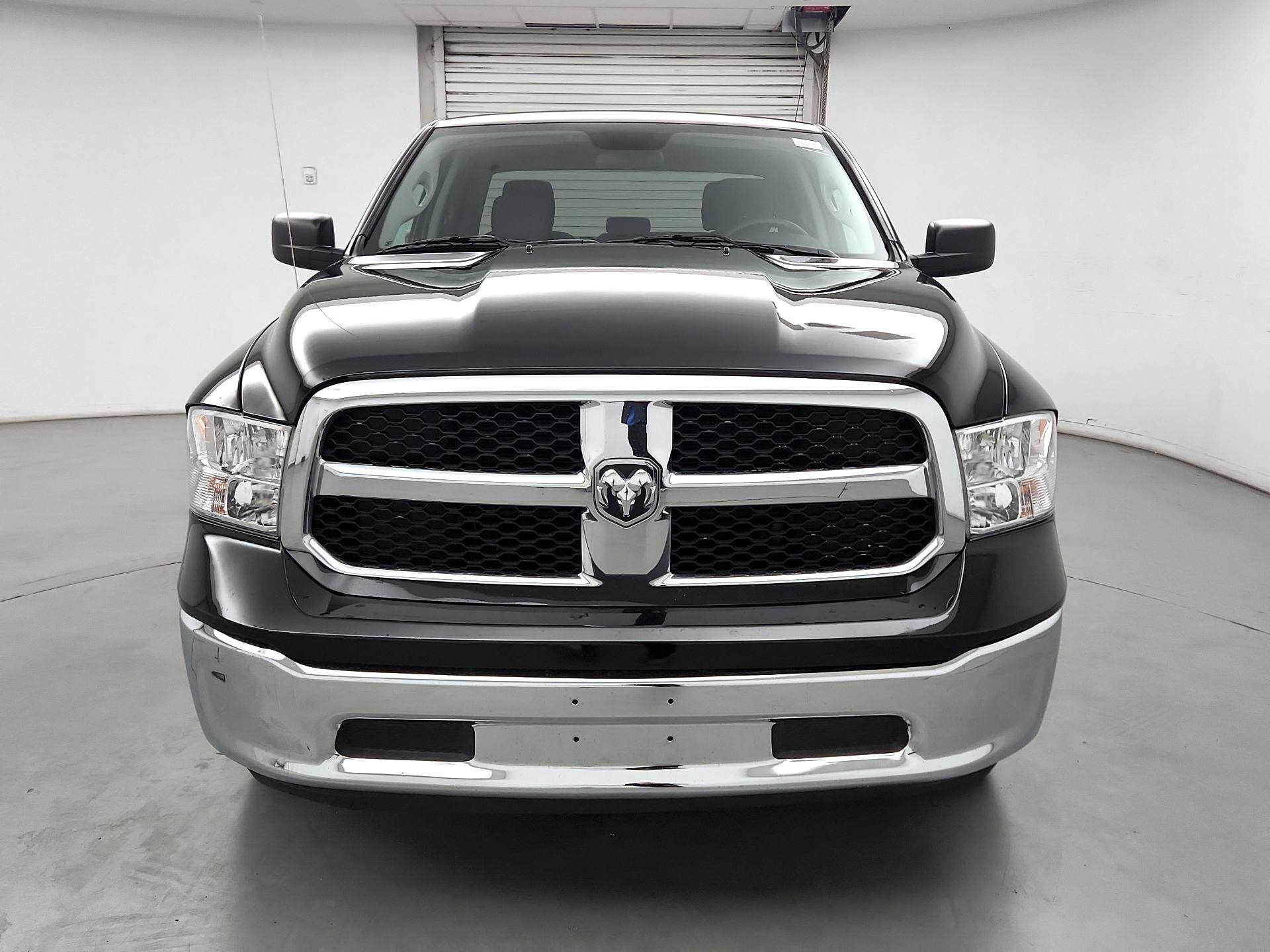 Thumbnail: 2024 RAM 1500 Classic - 2