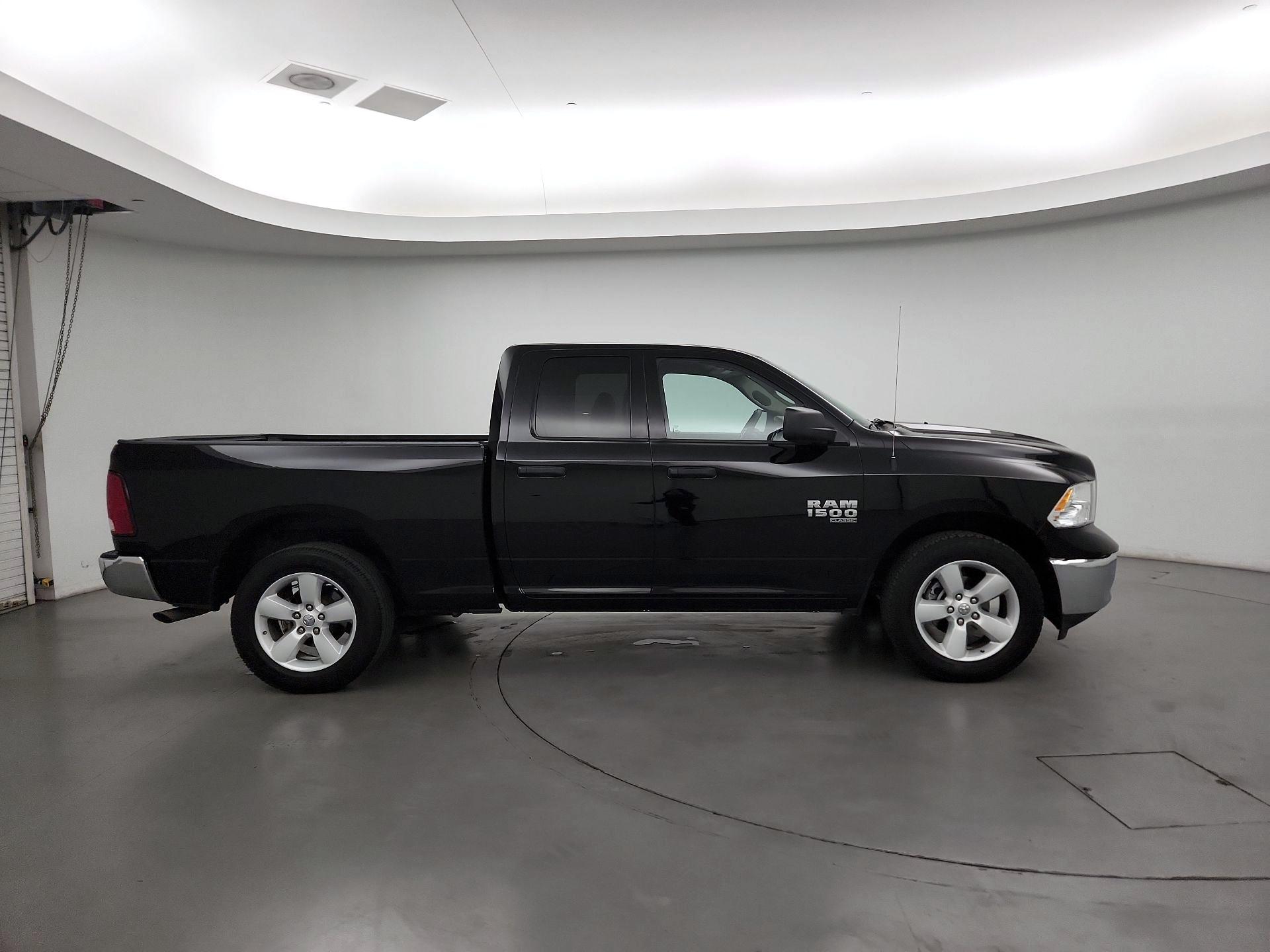 Thumbnail: 2024 RAM 1500 Classic - 4