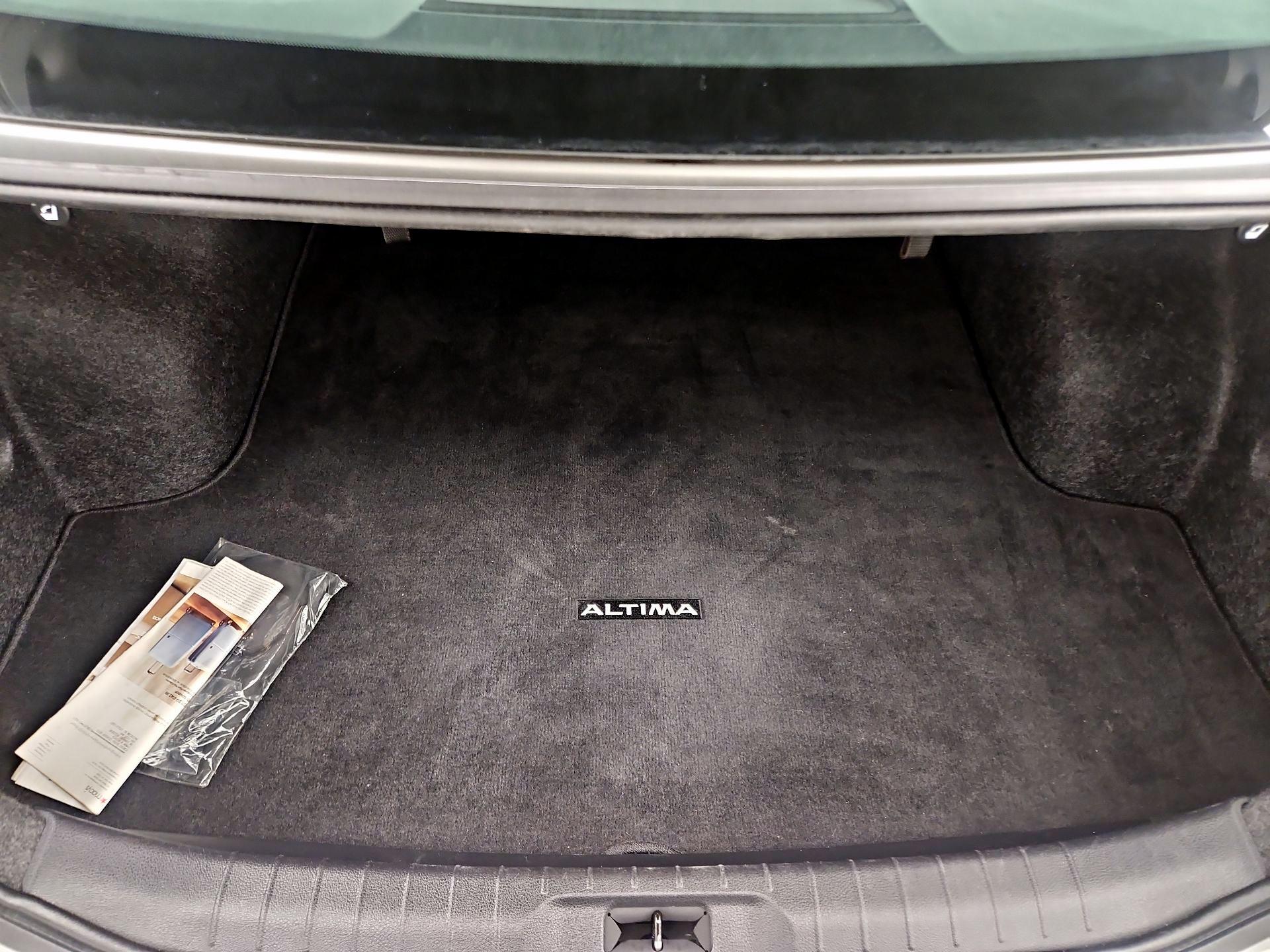 Thumbnail: 2022 Nissan Altima - 20