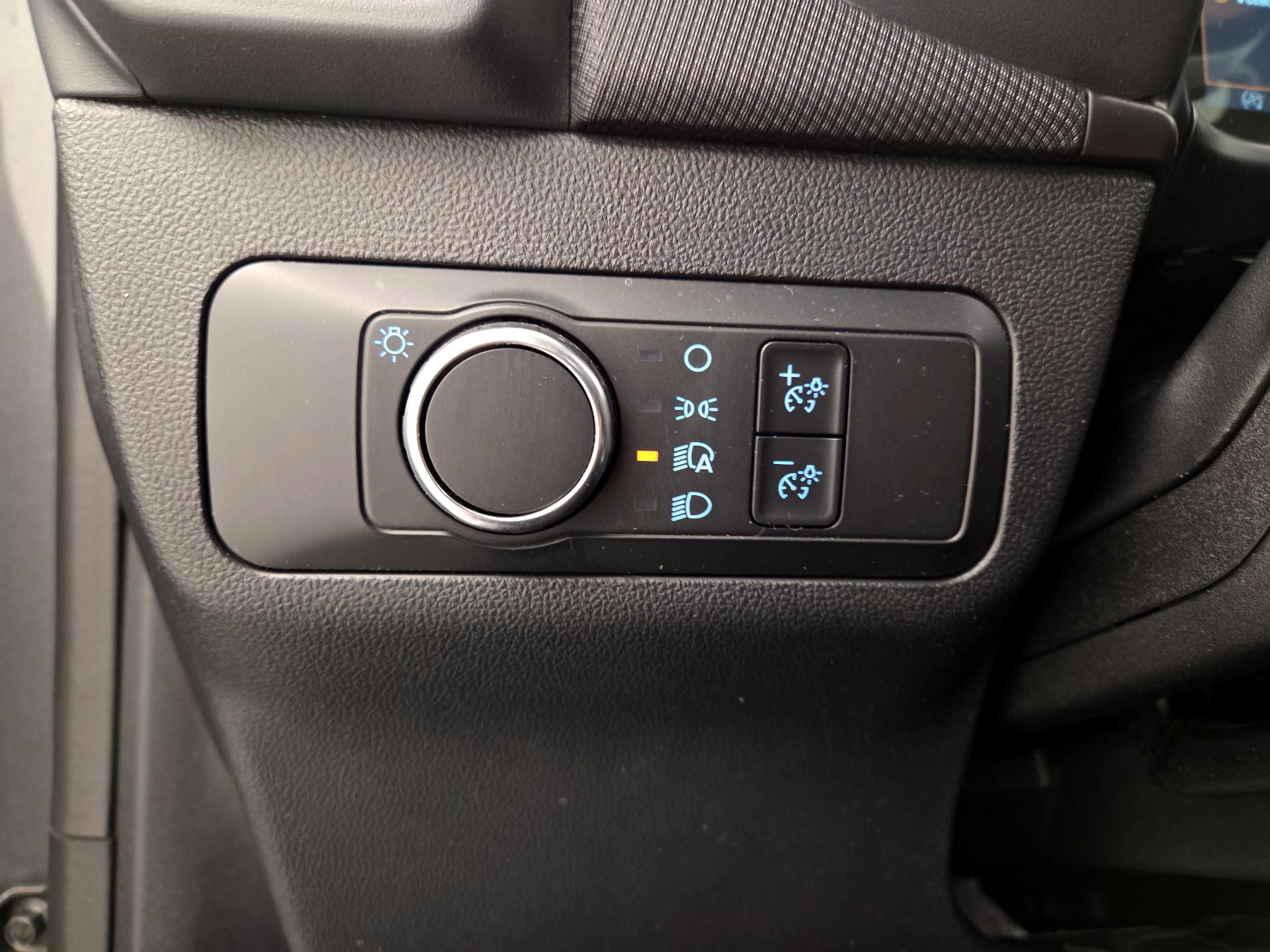 Thumbnail: 2022 Ford Bronco Sport - 13