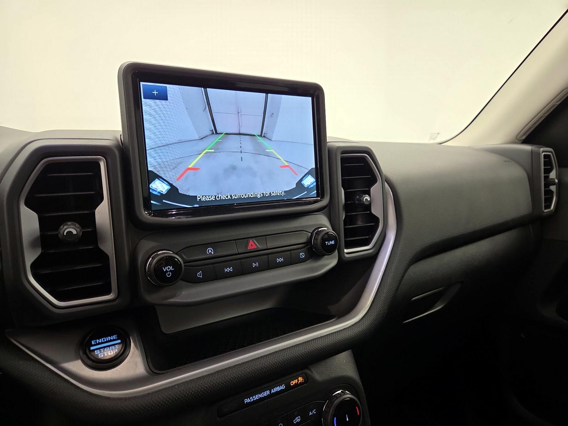 Thumbnail: 2022 Ford Bronco Sport - 14