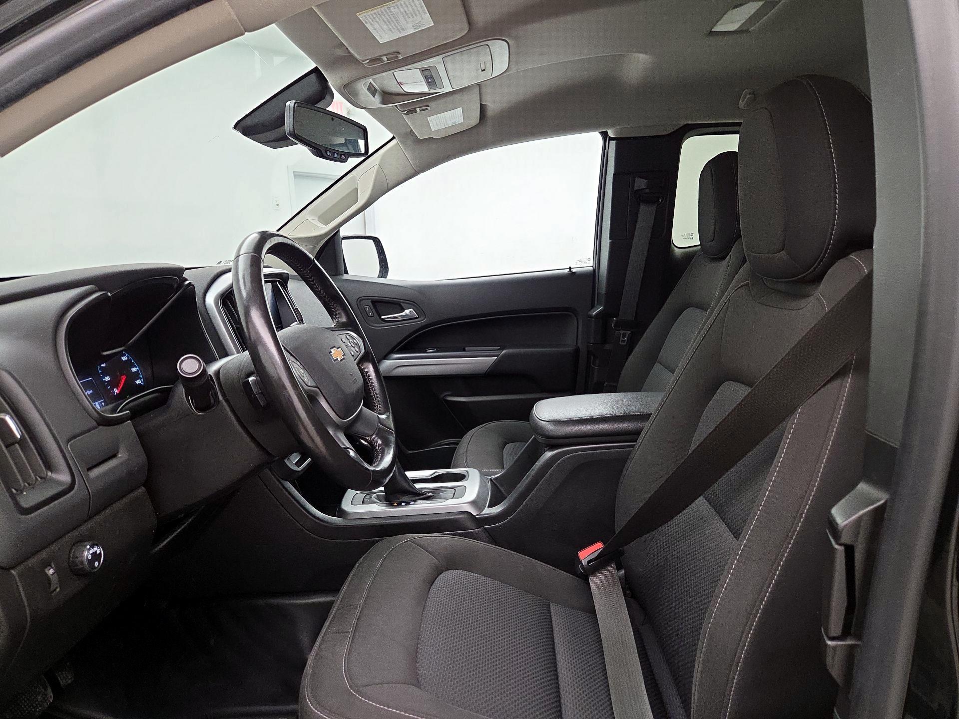 Thumbnail: 2022 Chevrolet Colorado - 11