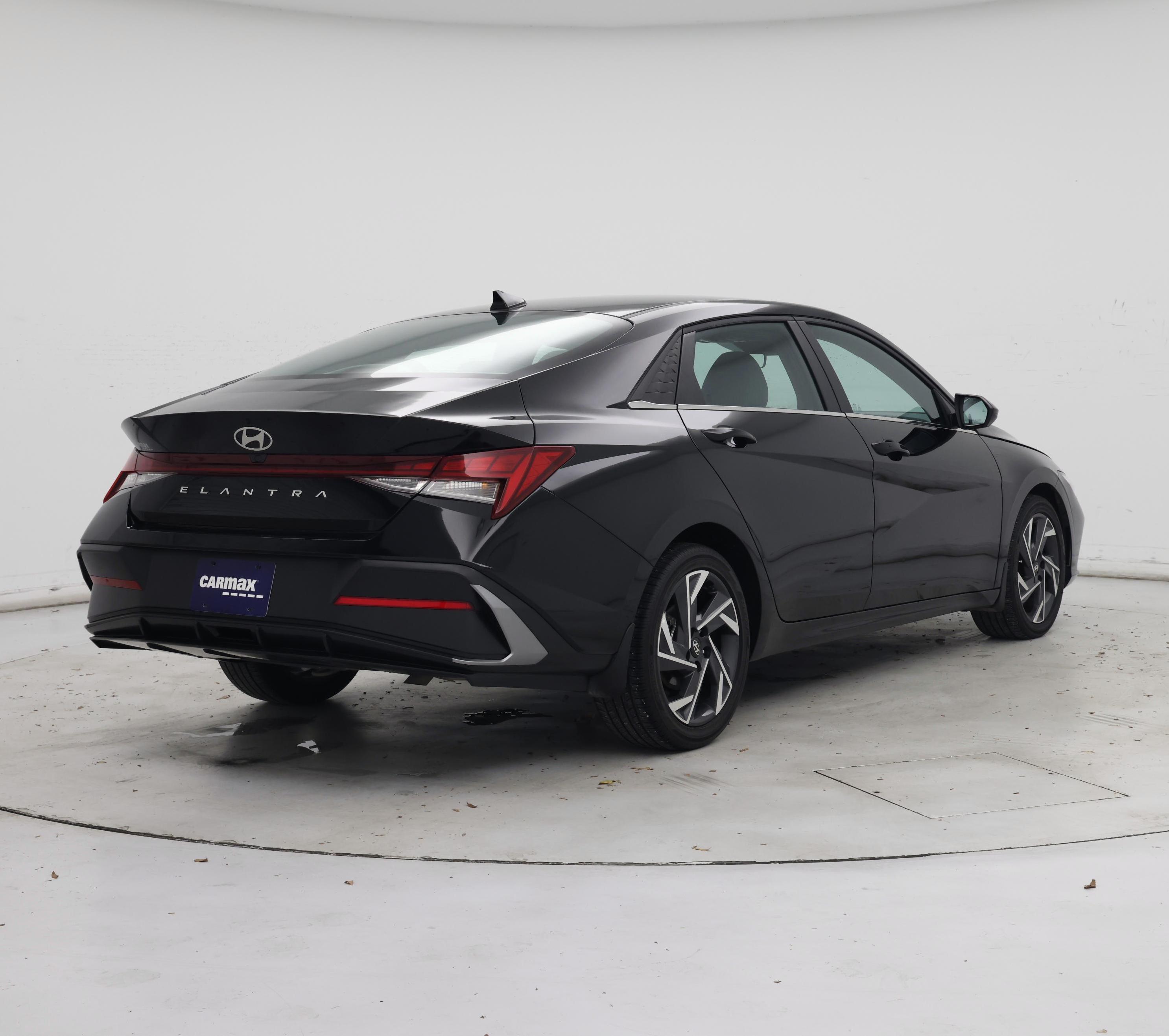 Thumbnail: 2025 Hyundai Elantra - 8