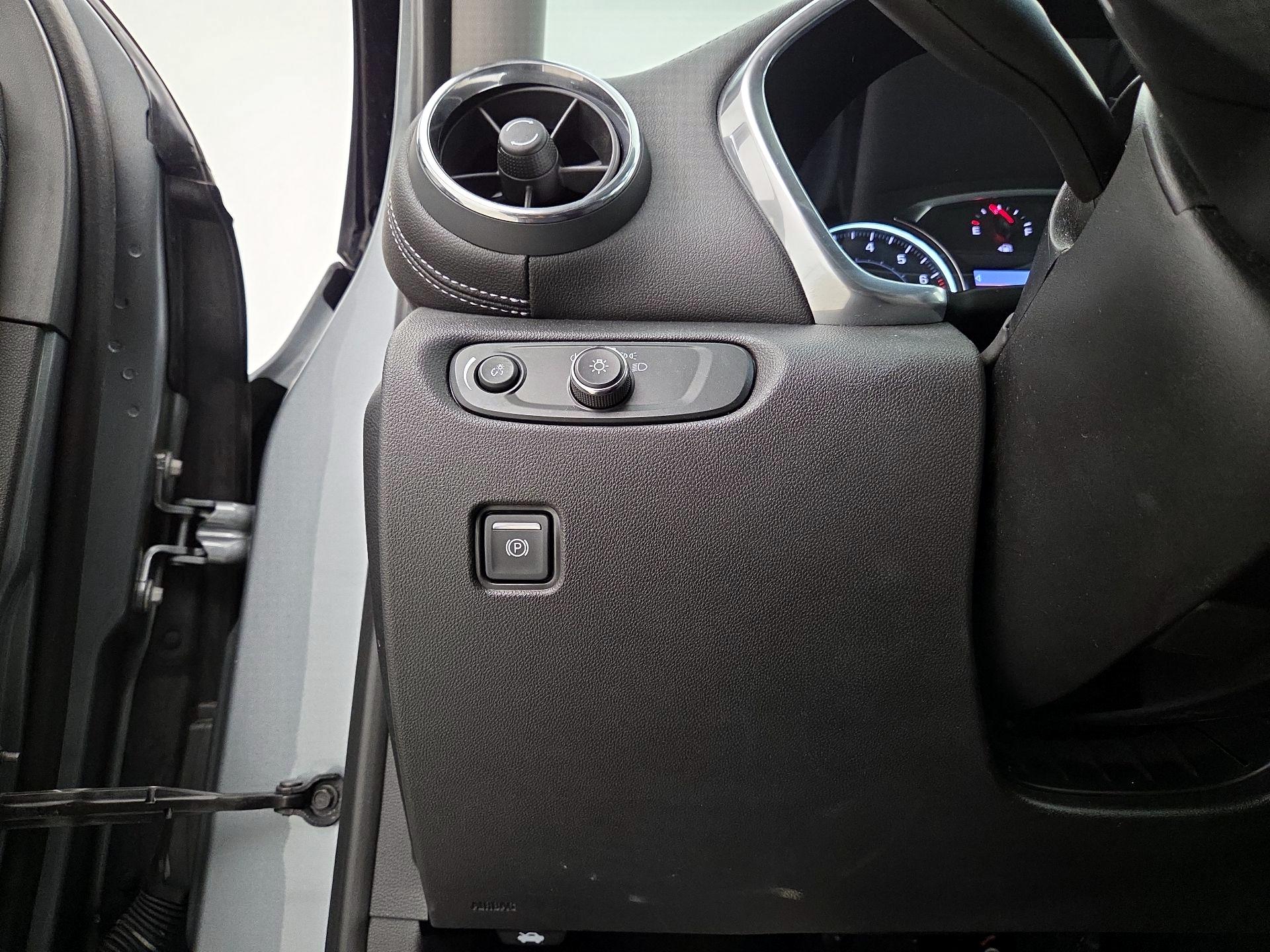 Thumbnail: 2023 Chevrolet Blazer - 13