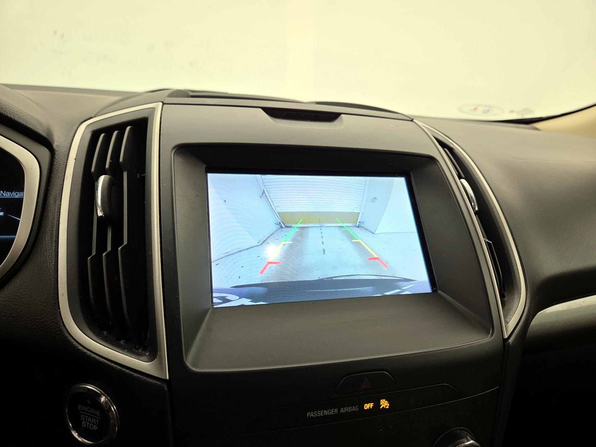 Thumbnail: 2020 Ford Edge - 15