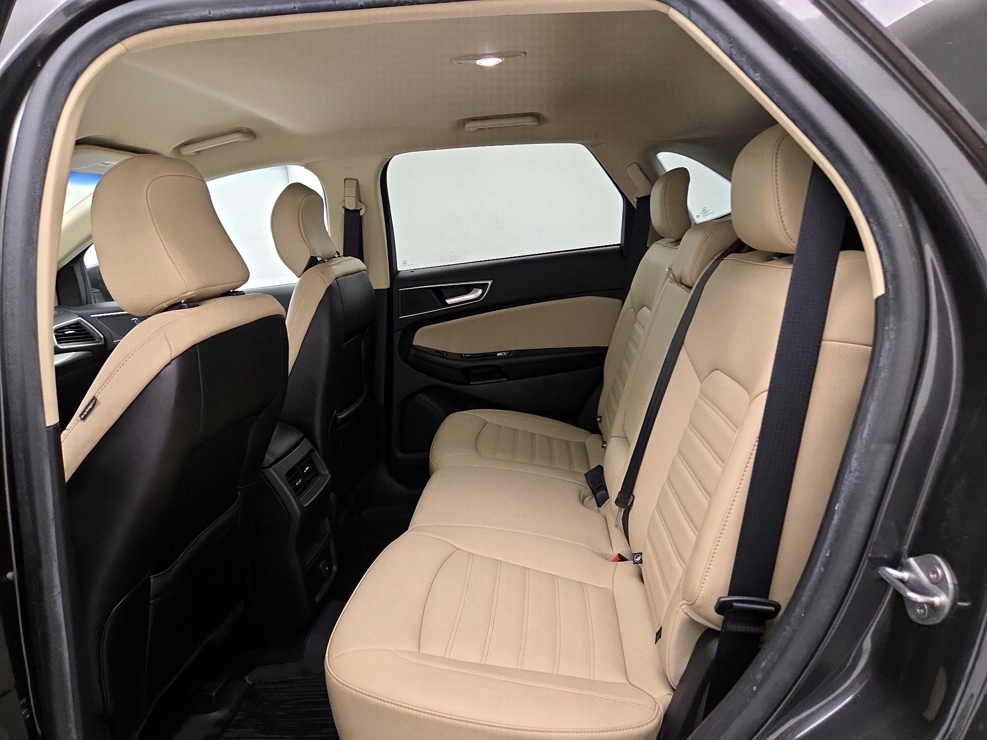 Thumbnail: 2020 Ford Edge - 20