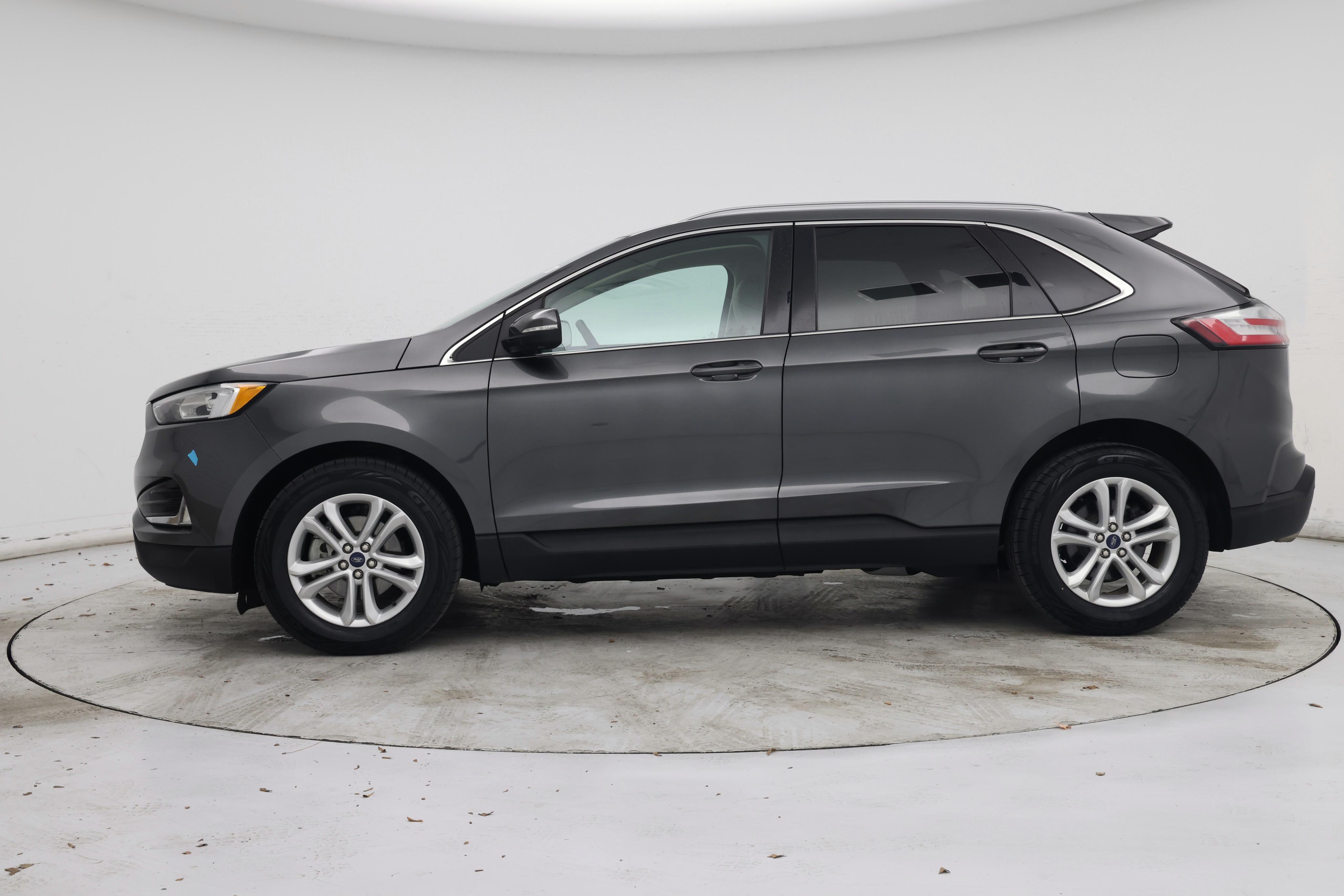 Thumbnail: 2020 Ford Edge - 3