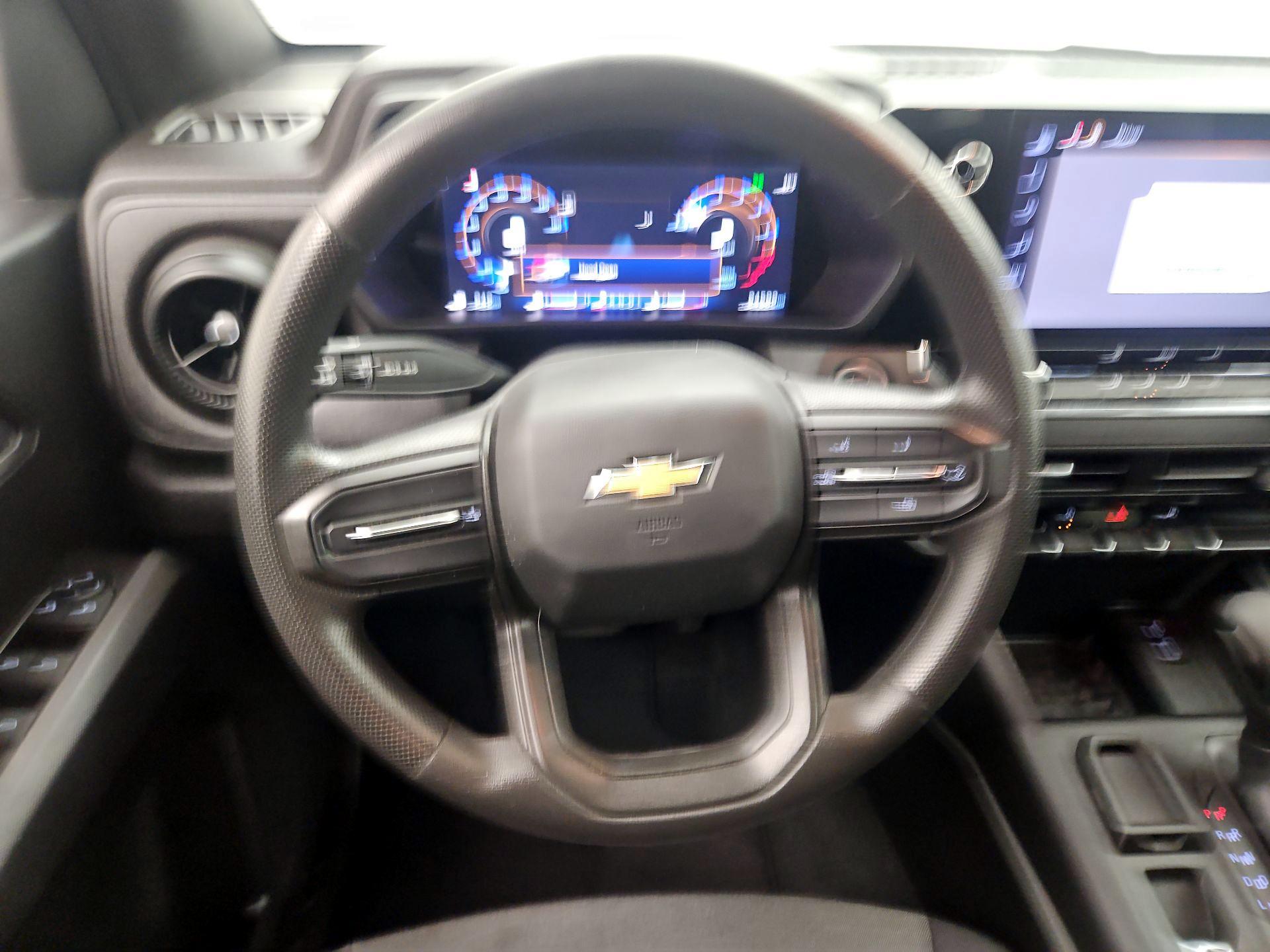 Thumbnail: 2024 Chevrolet Colorado - 10