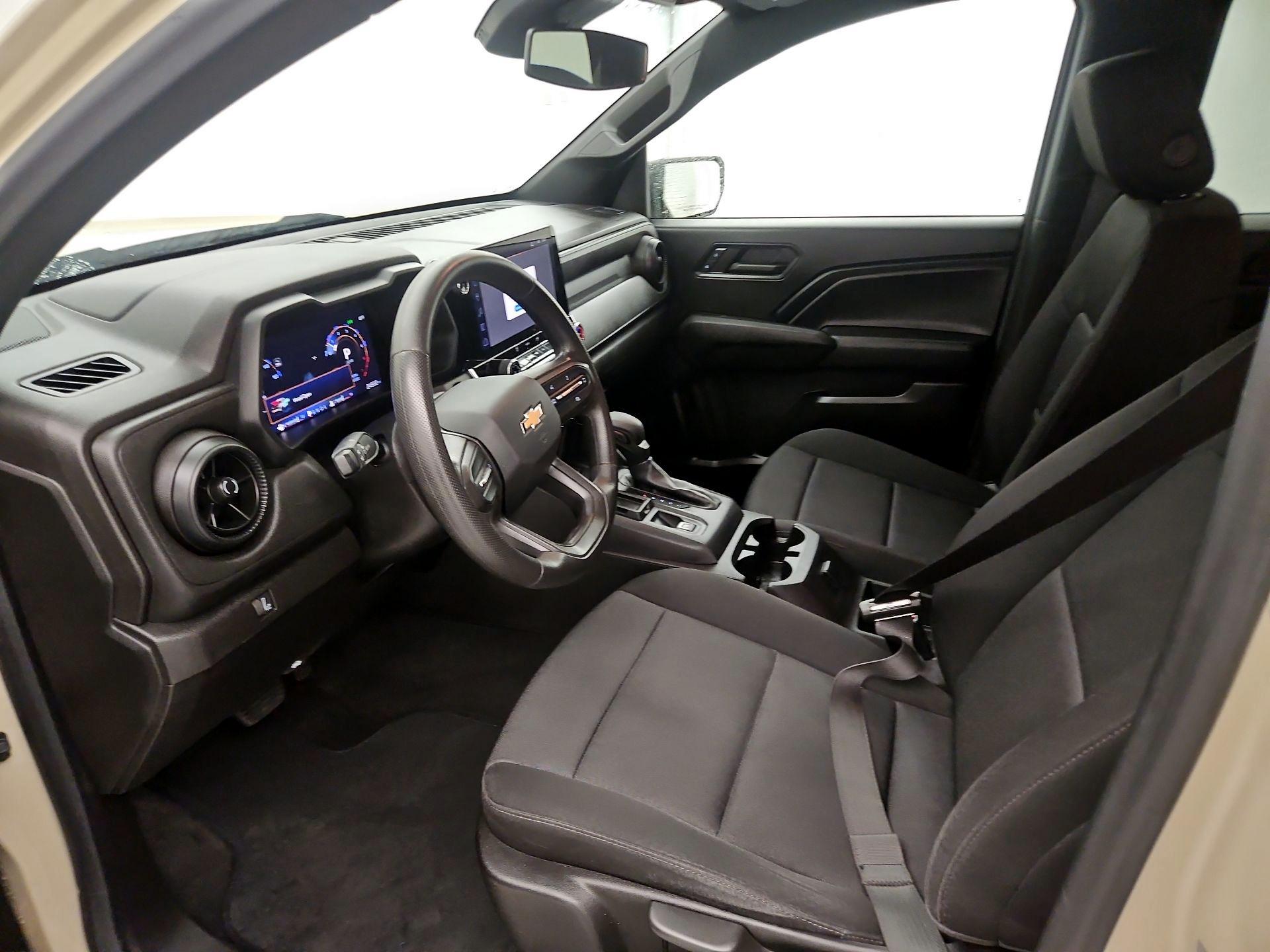 Thumbnail: 2024 Chevrolet Colorado - 11