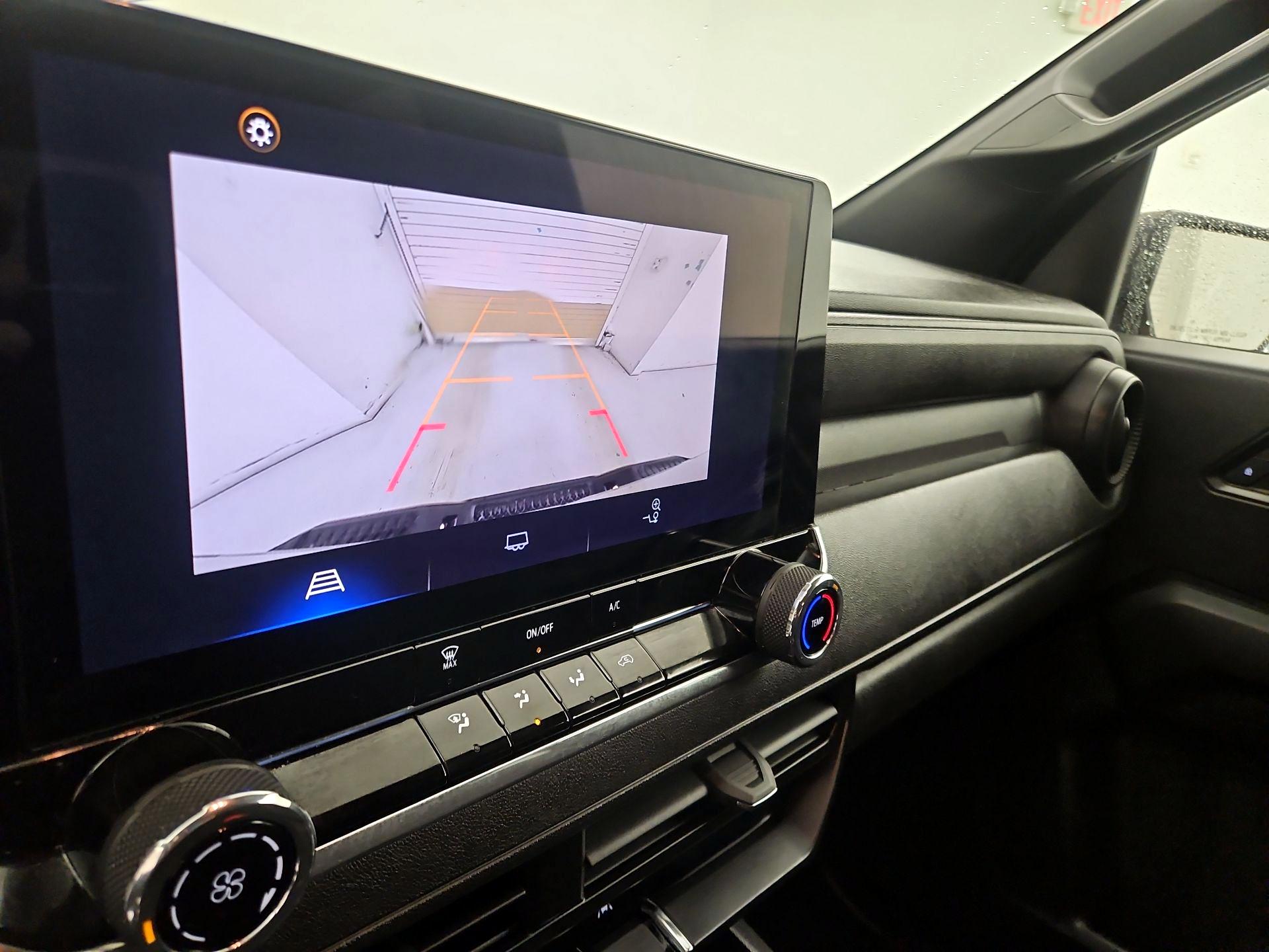 Thumbnail: 2024 Chevrolet Colorado - 13