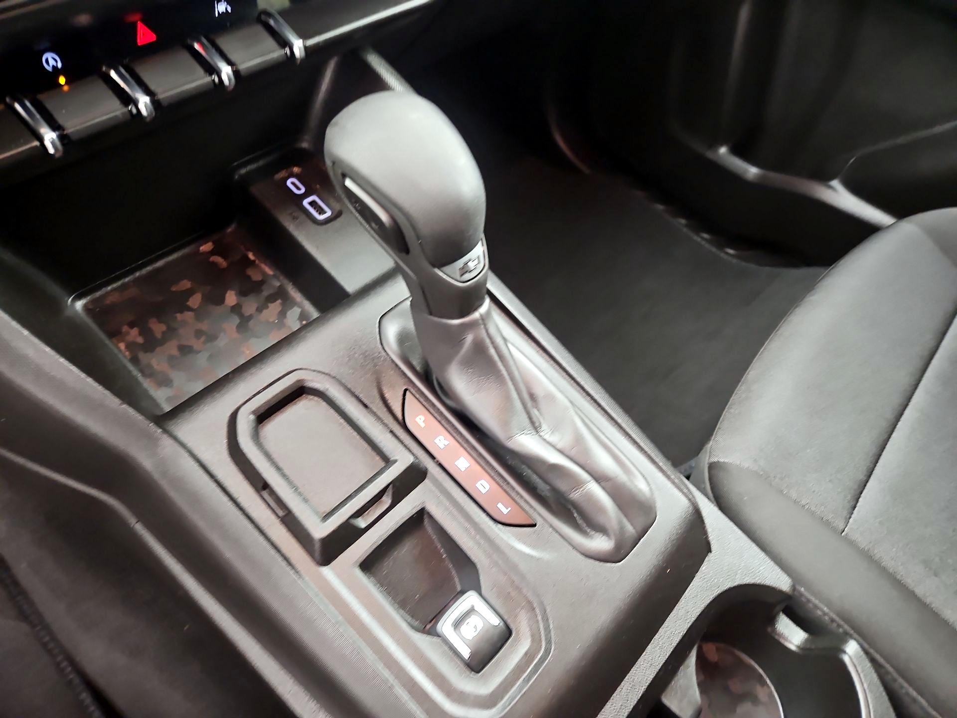 Thumbnail: 2024 Chevrolet Colorado - 16