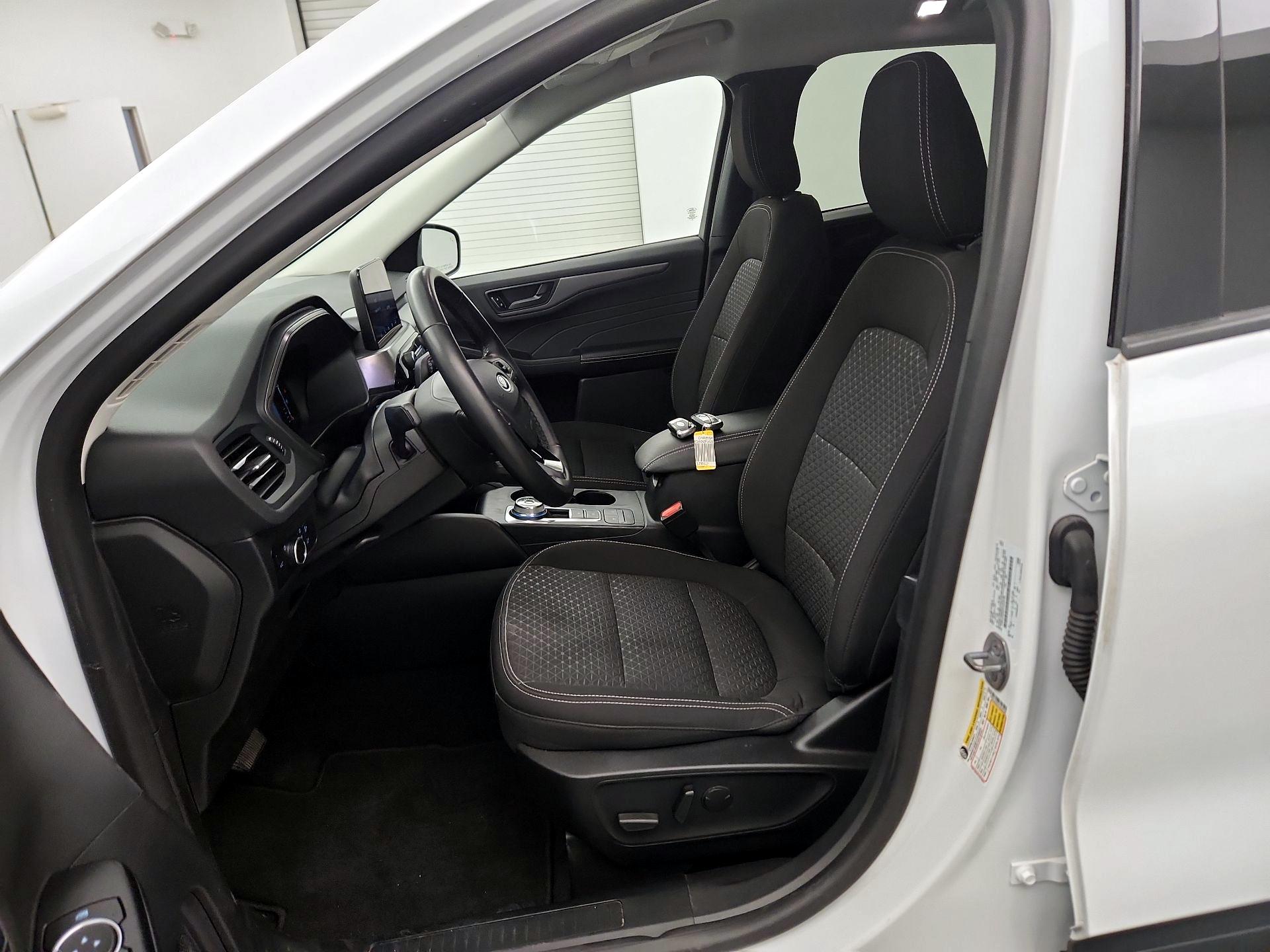 Thumbnail: 2023 Ford Escape - 9