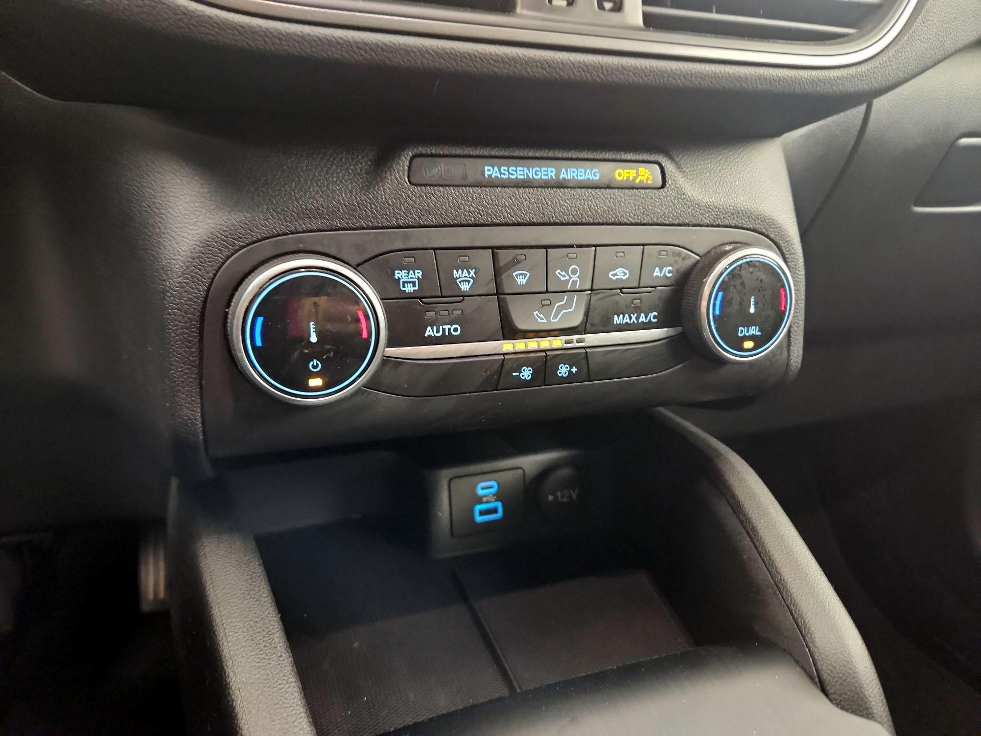 Thumbnail: 2023 Ford Escape - 14