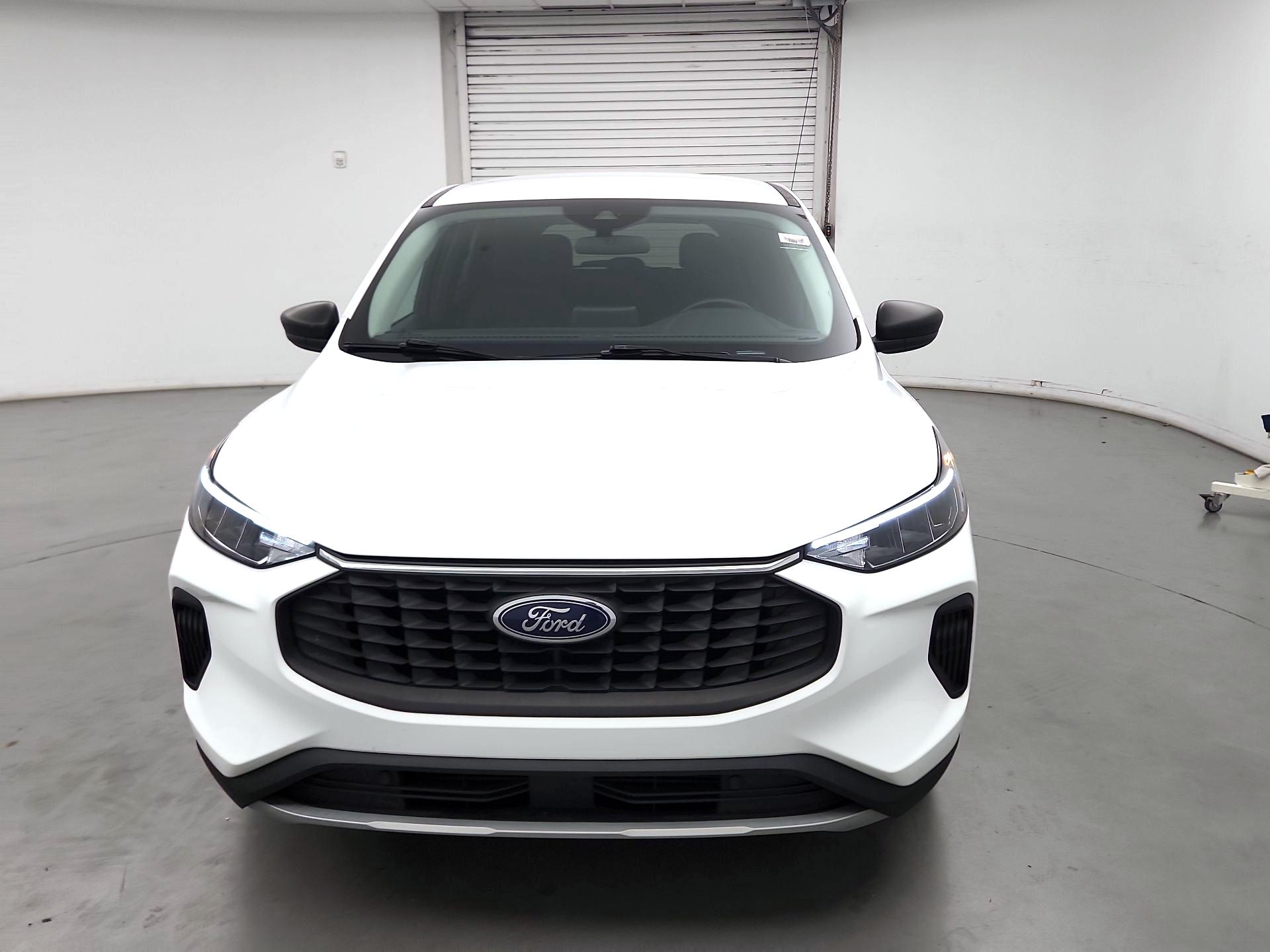 Thumbnail: 2023 Ford Escape - 2