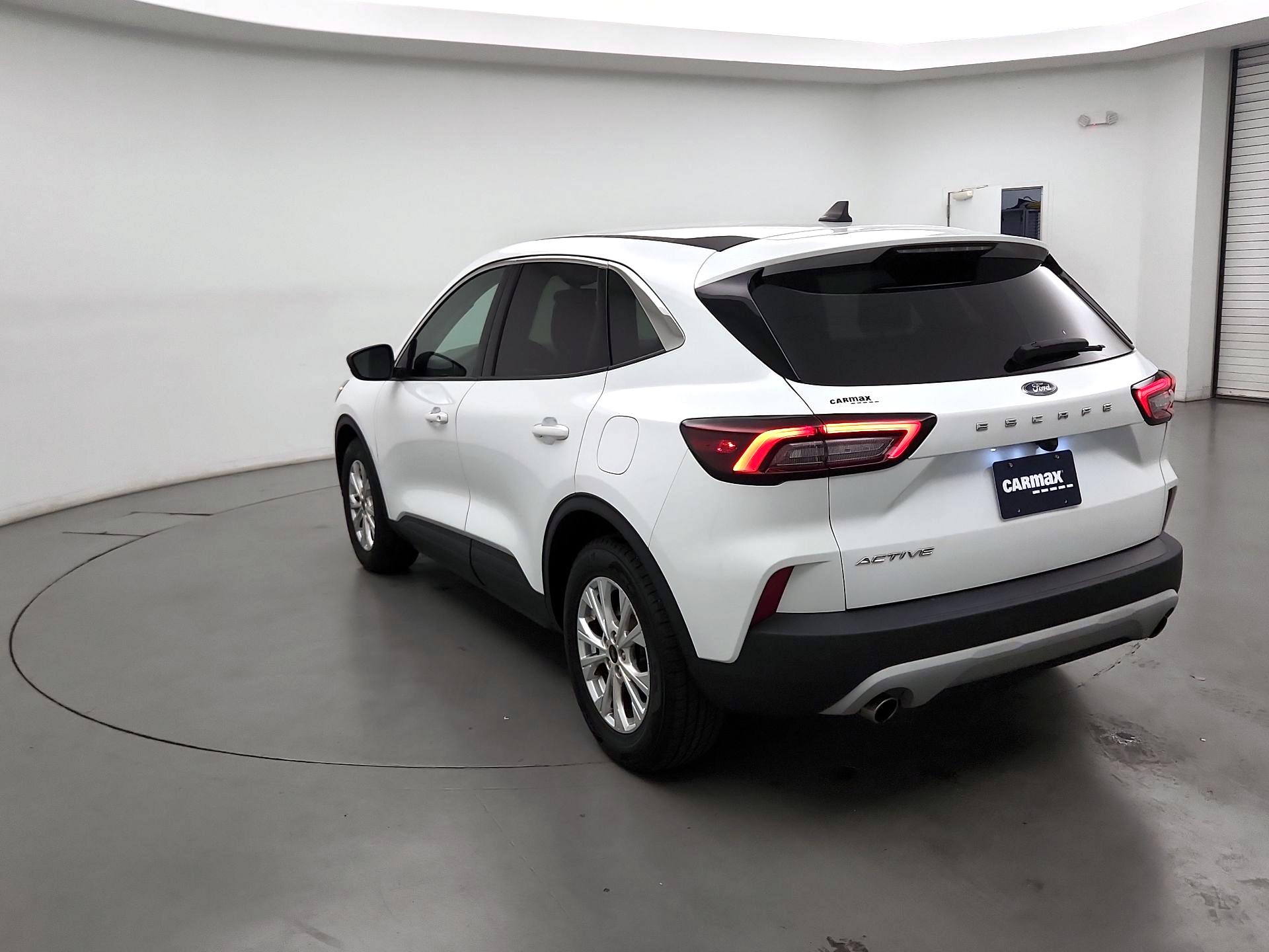 Thumbnail: 2023 Ford Escape - 7