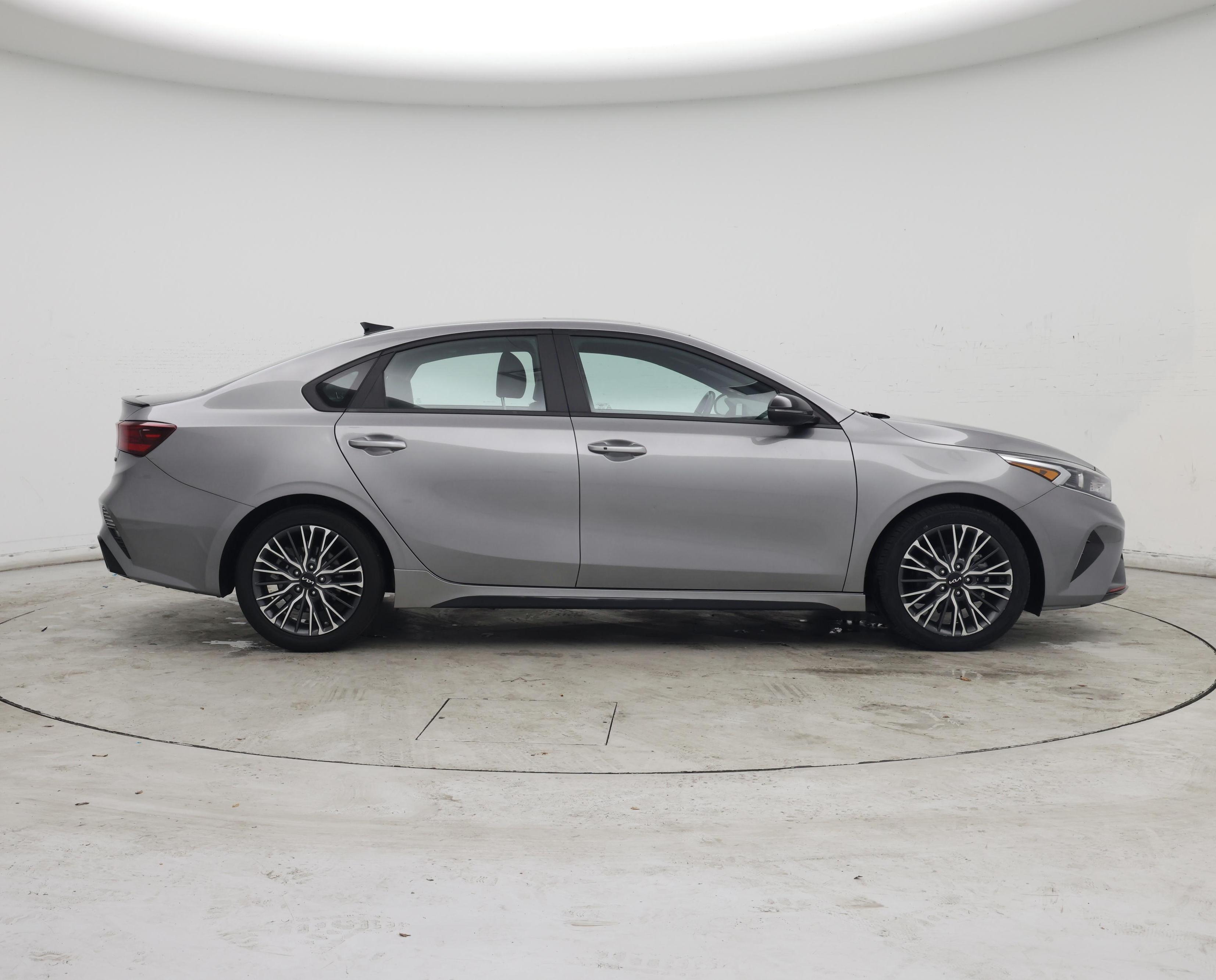 Thumbnail: 2024 Kia Forte - 7