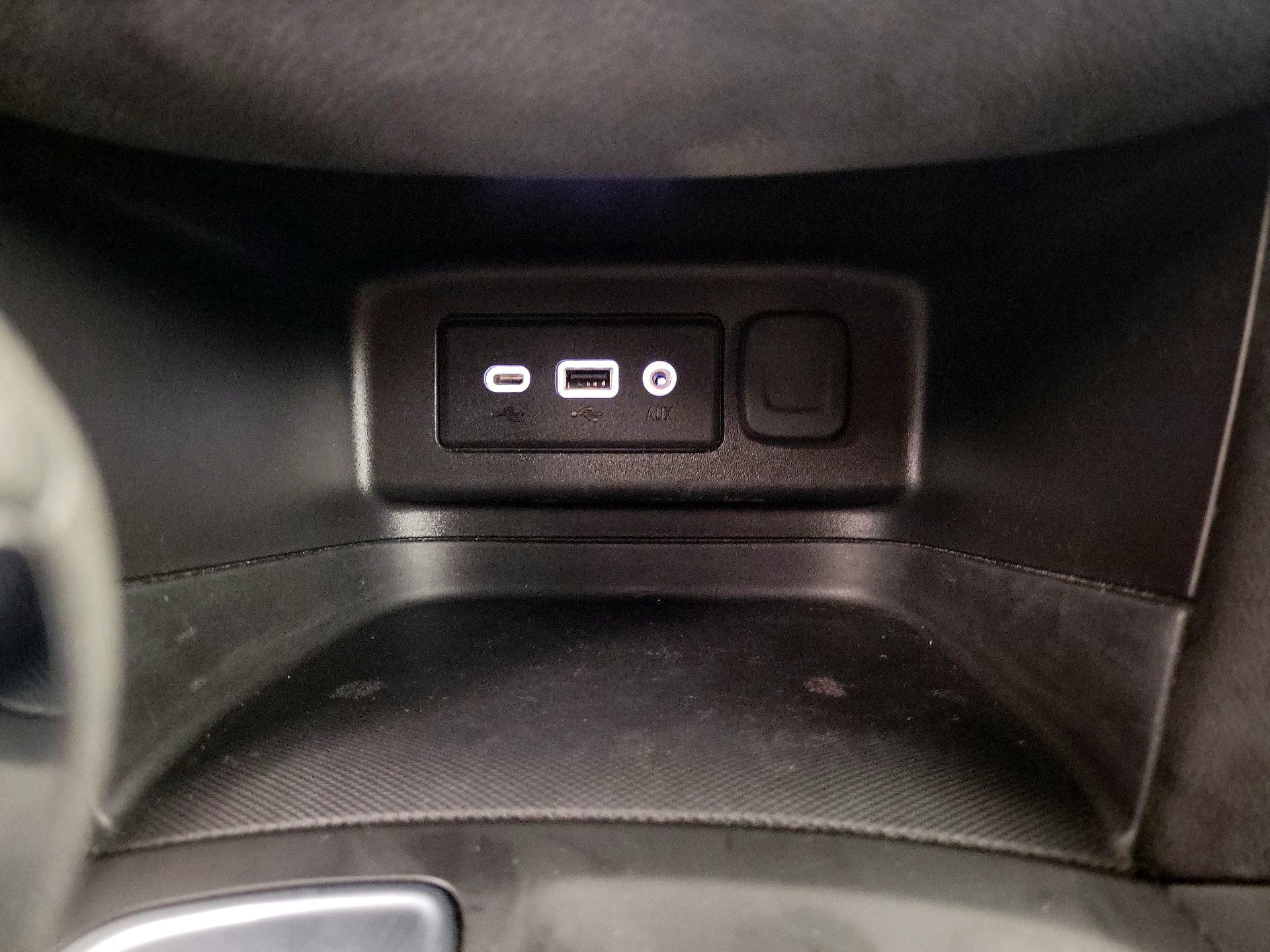 Thumbnail: 2023 Chevrolet Equinox - 16