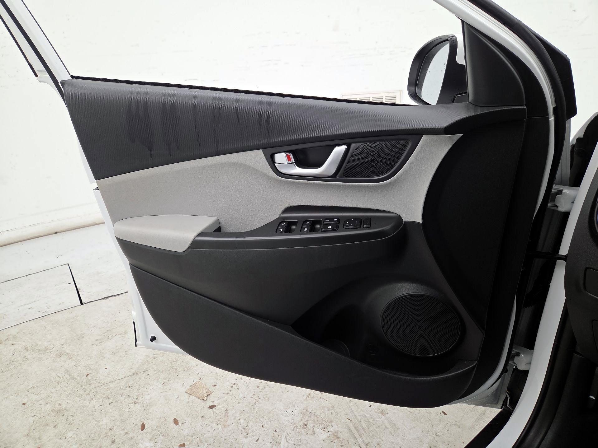 Thumbnail: 2023 Hyundai Kona - 12