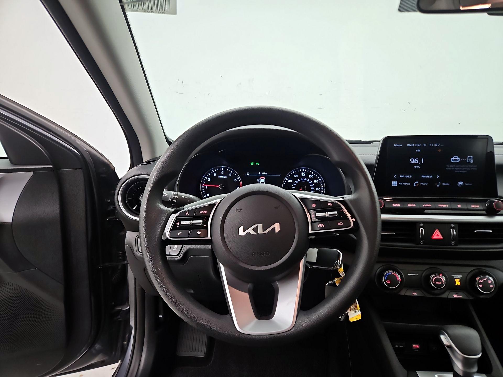 Thumbnail: 2024 Kia Forte - 10