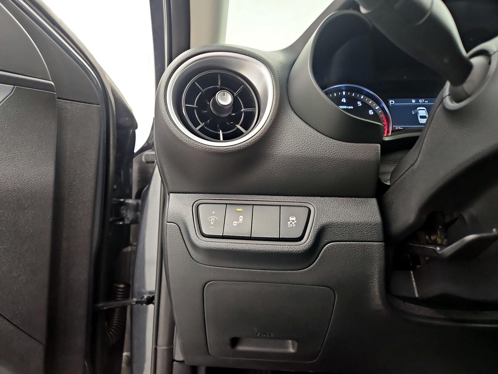 Thumbnail: 2024 Kia Forte - 13