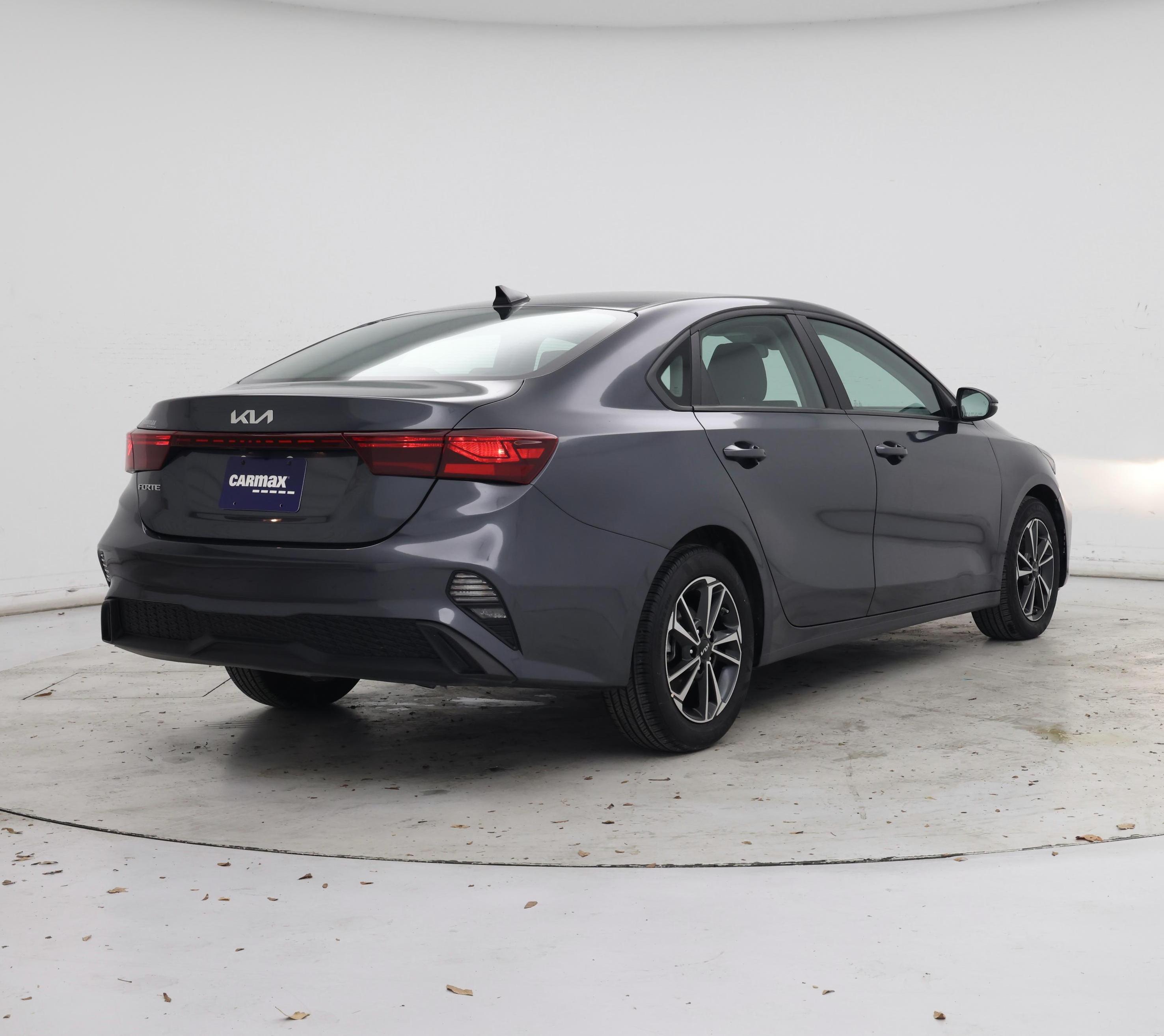 Thumbnail: 2024 Kia Forte - 8