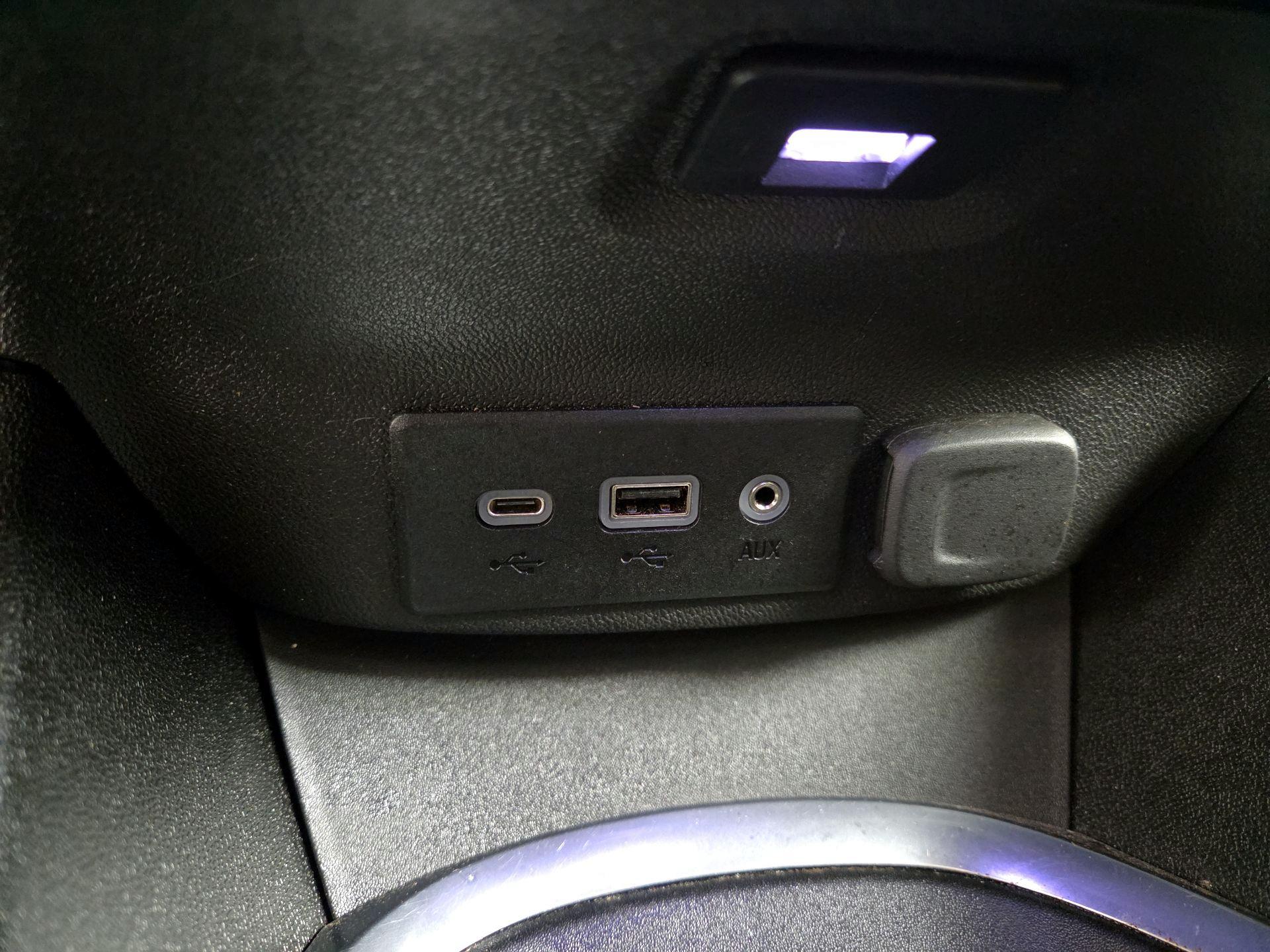 Thumbnail: 2020 Chevrolet Malibu - 18