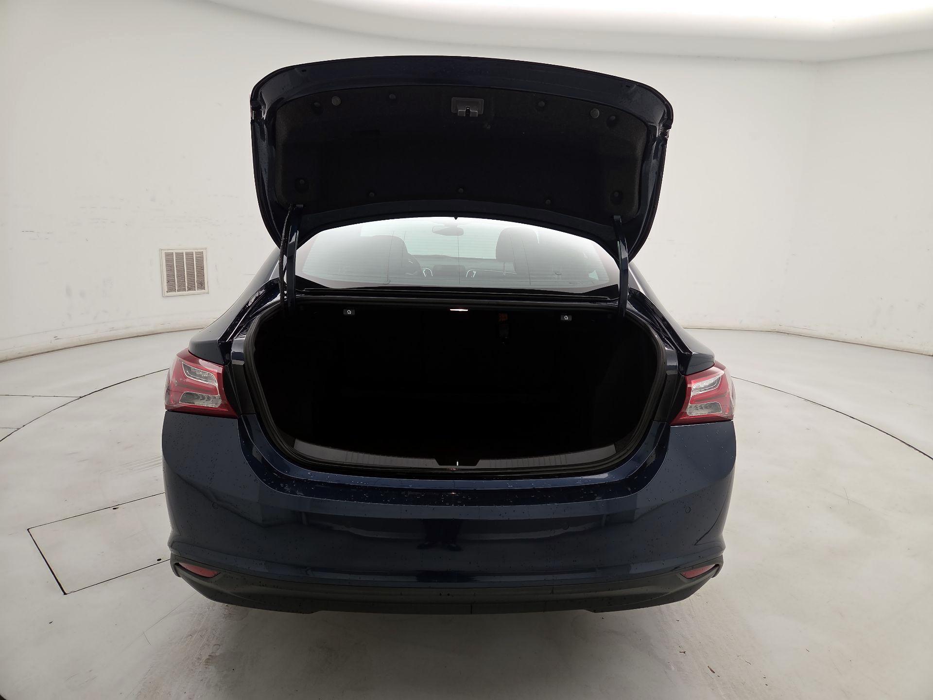 Thumbnail: 2020 Chevrolet Malibu - 20