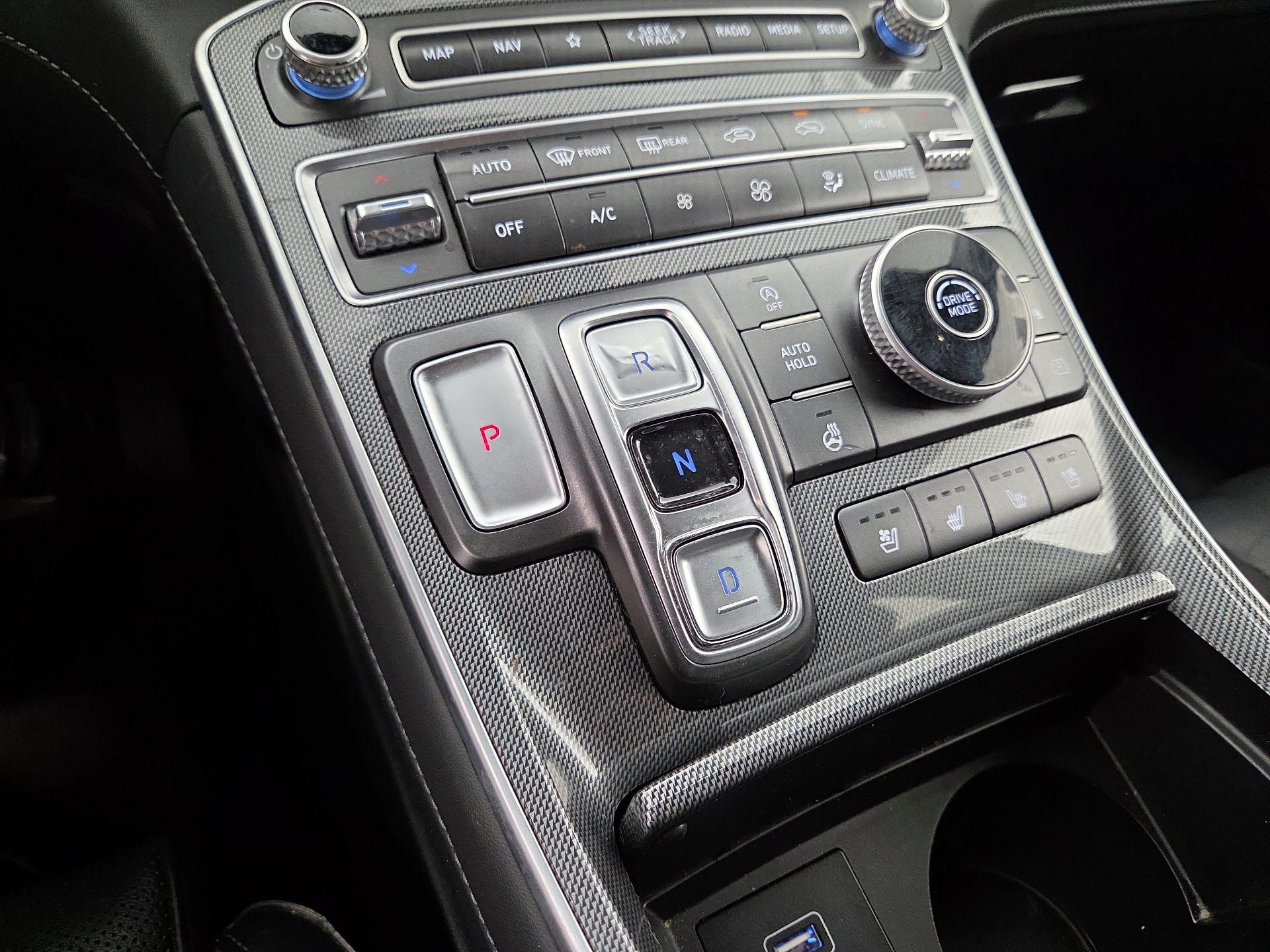 Thumbnail: 2023 Hyundai Santa Fe - 18