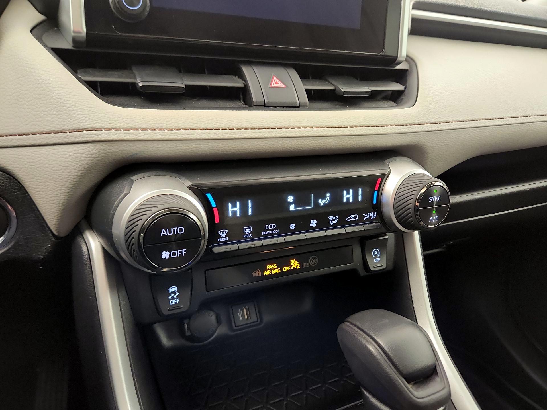 Thumbnail: 2023 Toyota RAV4 - 14