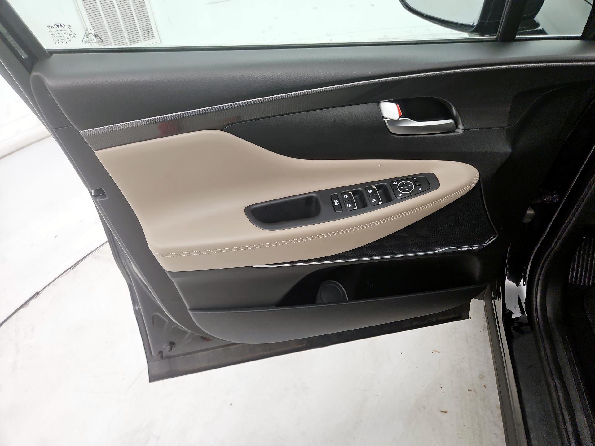 Thumbnail: 2023 Hyundai Santa Fe - 12