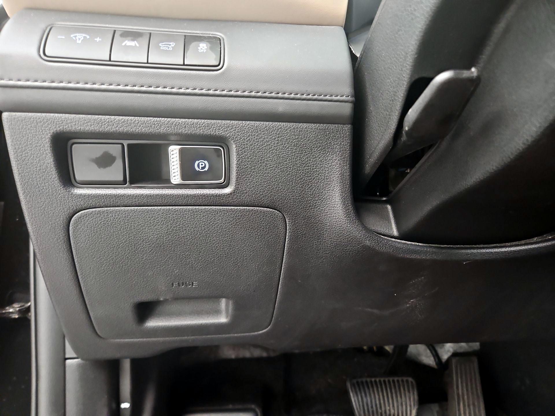 Thumbnail: 2023 Hyundai Santa Fe - 13