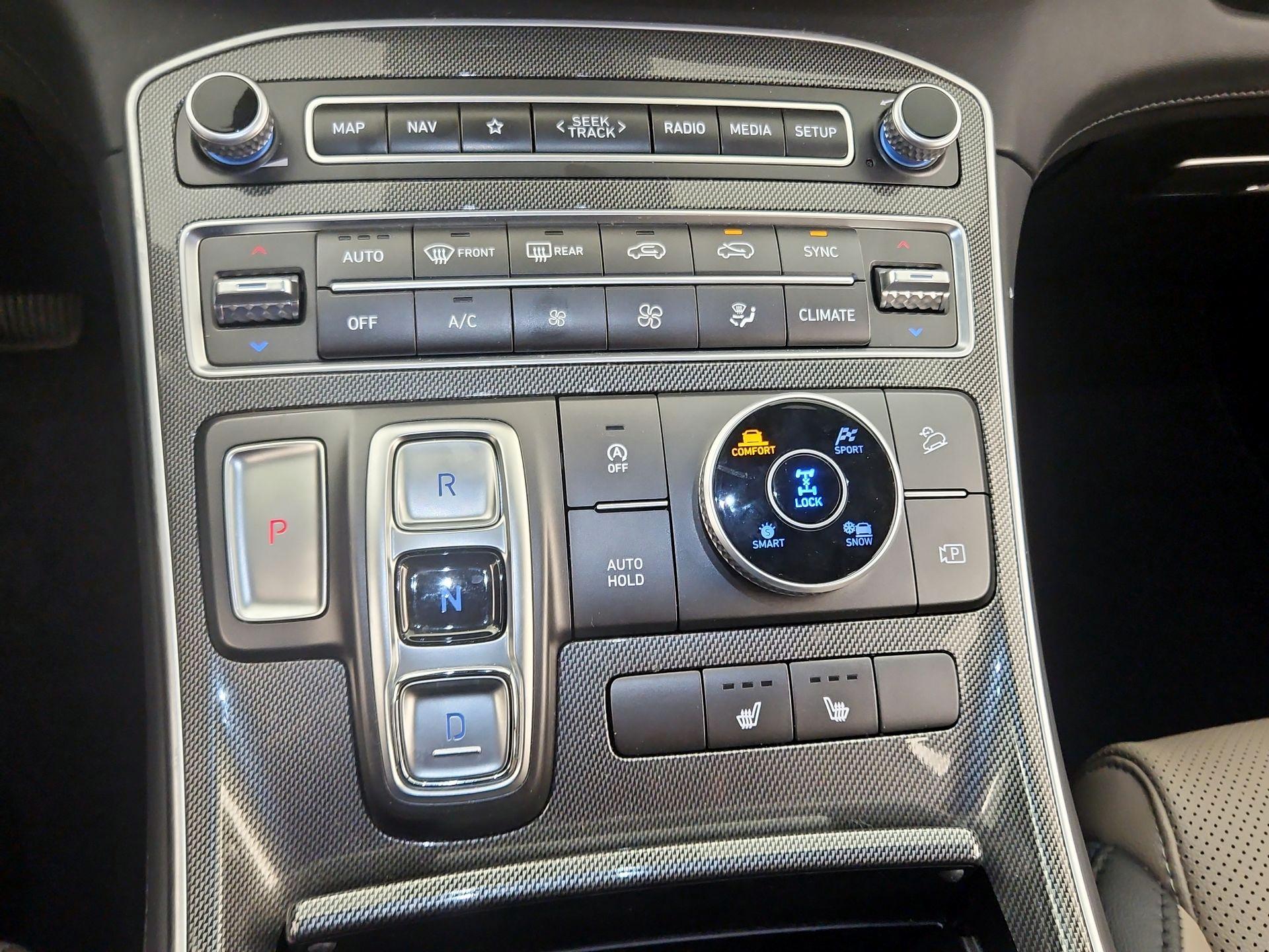 Thumbnail: 2023 Hyundai Santa Fe - 16