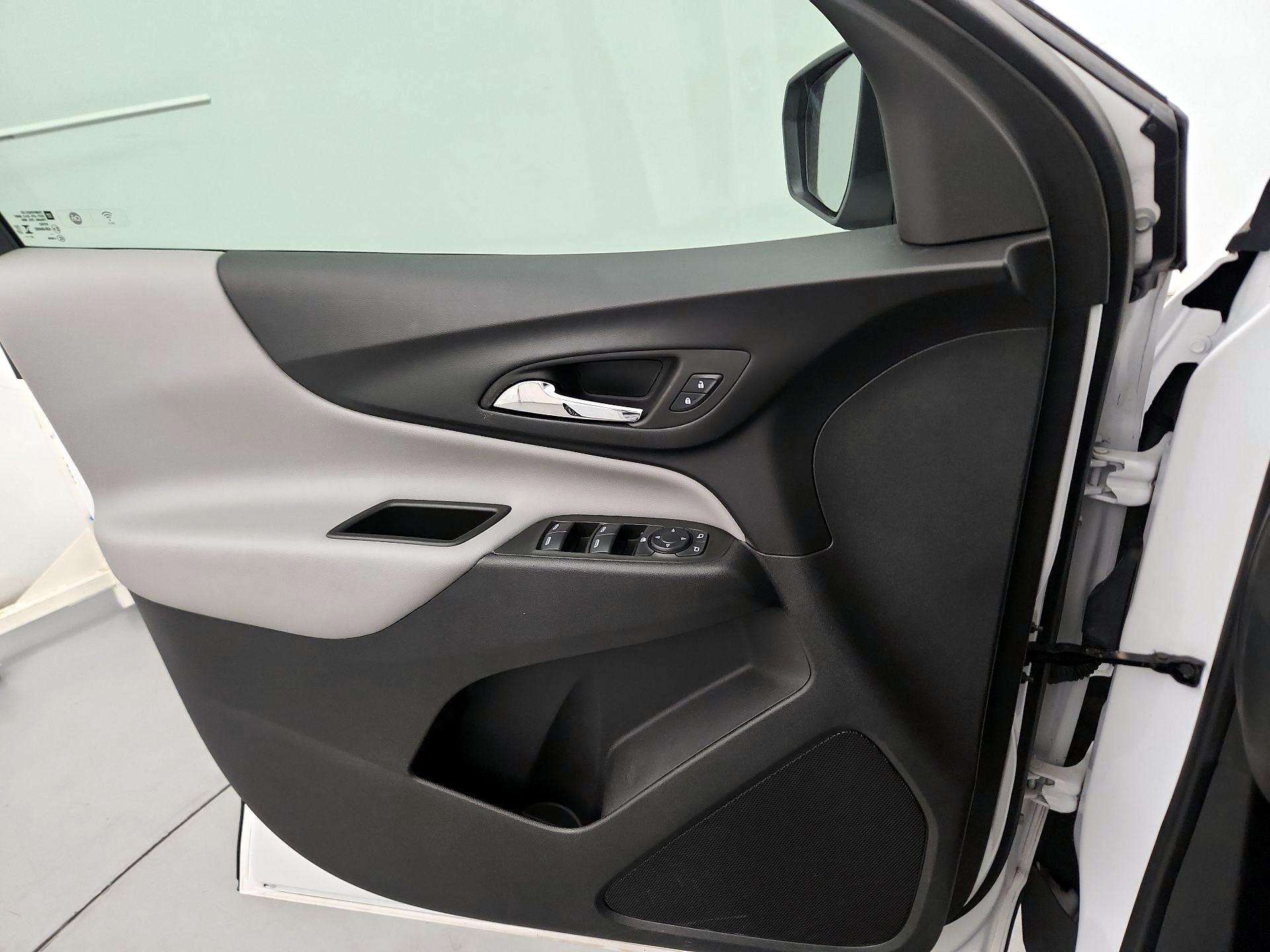 Thumbnail: 2024 Chevrolet Equinox - 10