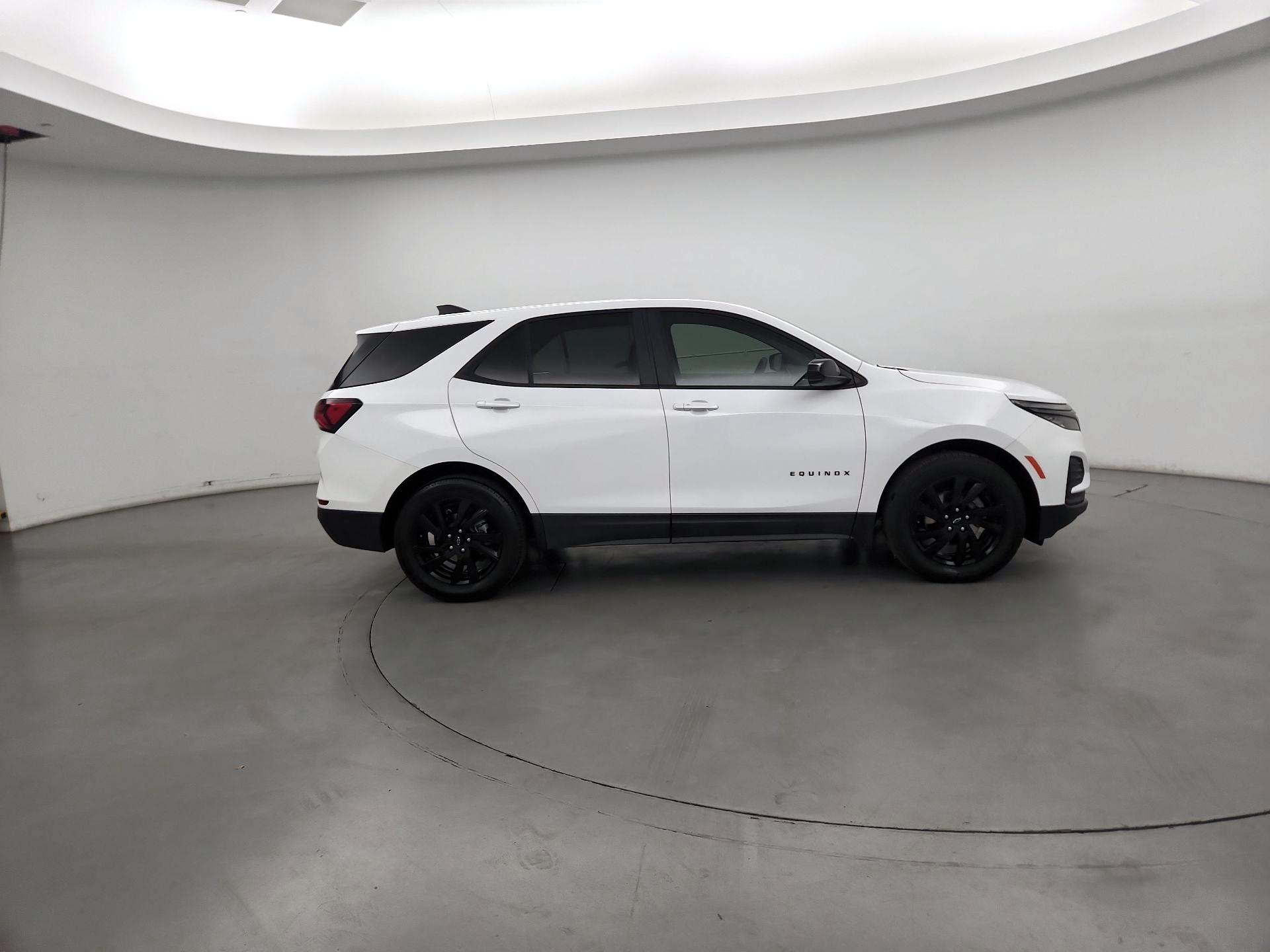 Thumbnail: 2024 Chevrolet Equinox - 4